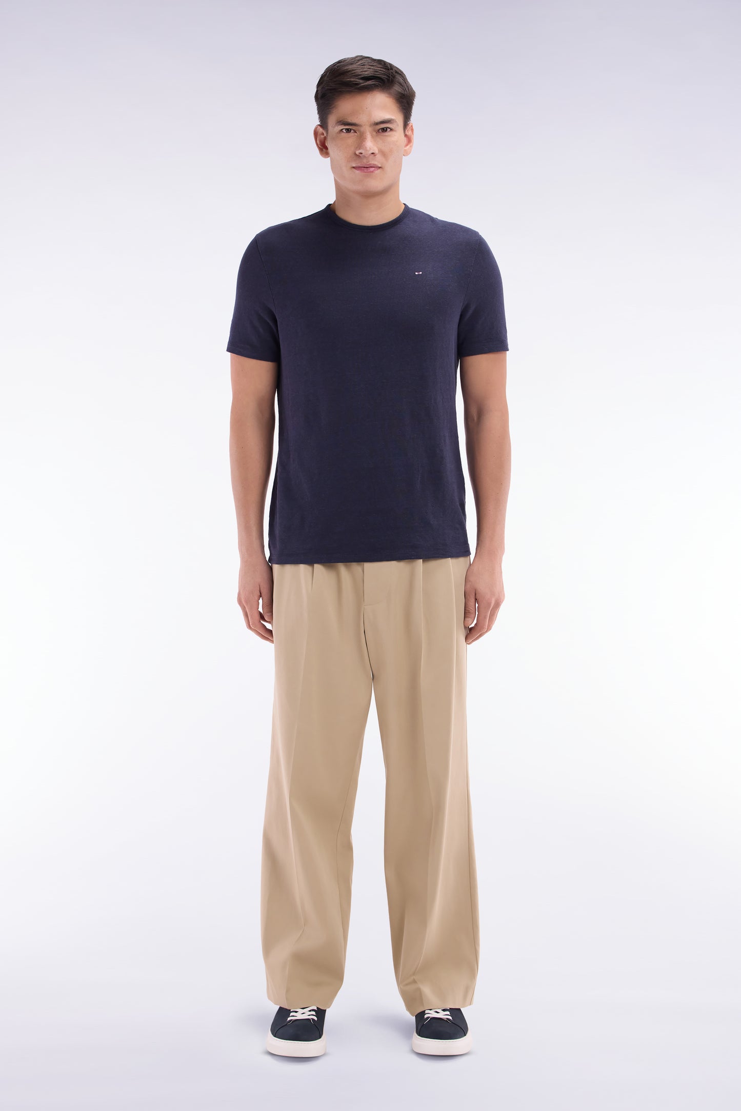 Wide-leg beige pleated trousers in stretch lyocell and cotton