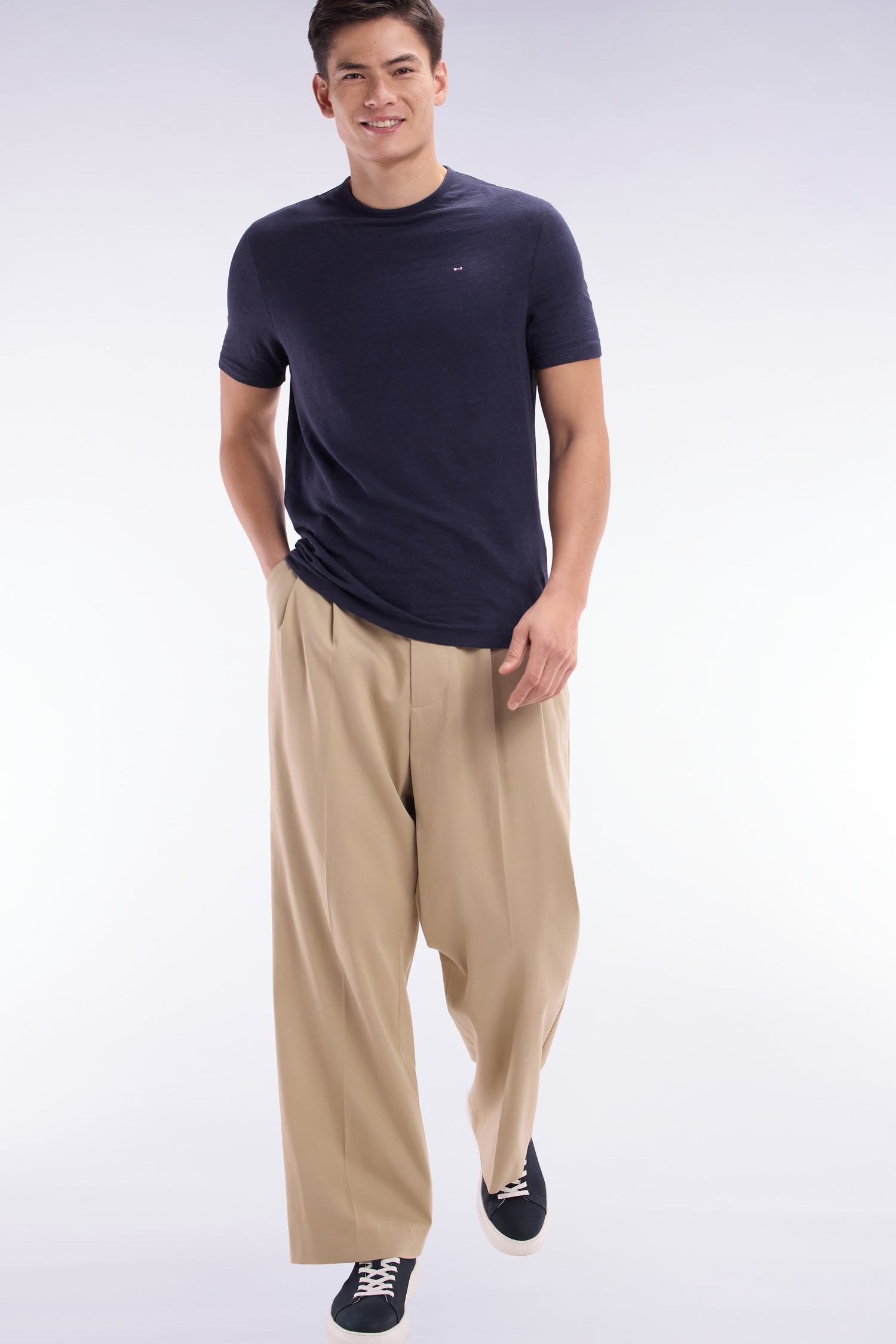 Pantalon à plis jambes larges en lyocell et coton stretch beige