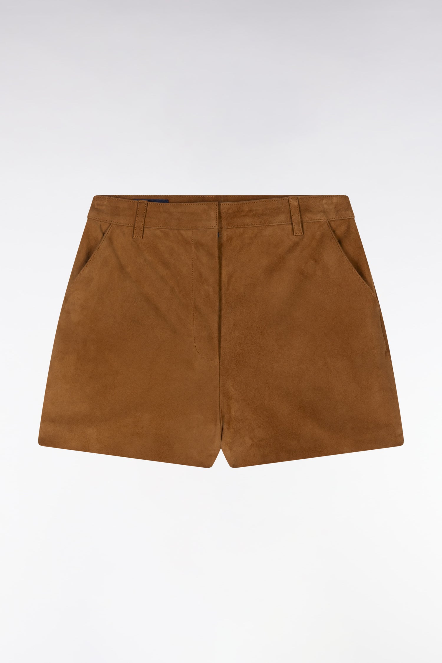 Short en cuir suédé marron coupe droite