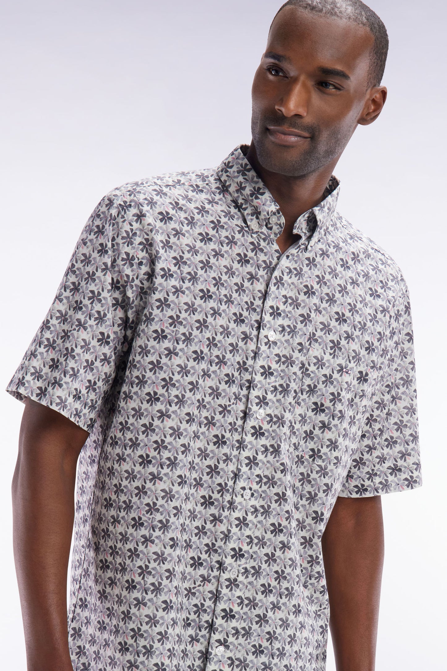 Straight-fit sort-sleeved shirt in grey cotton with graphic floral print