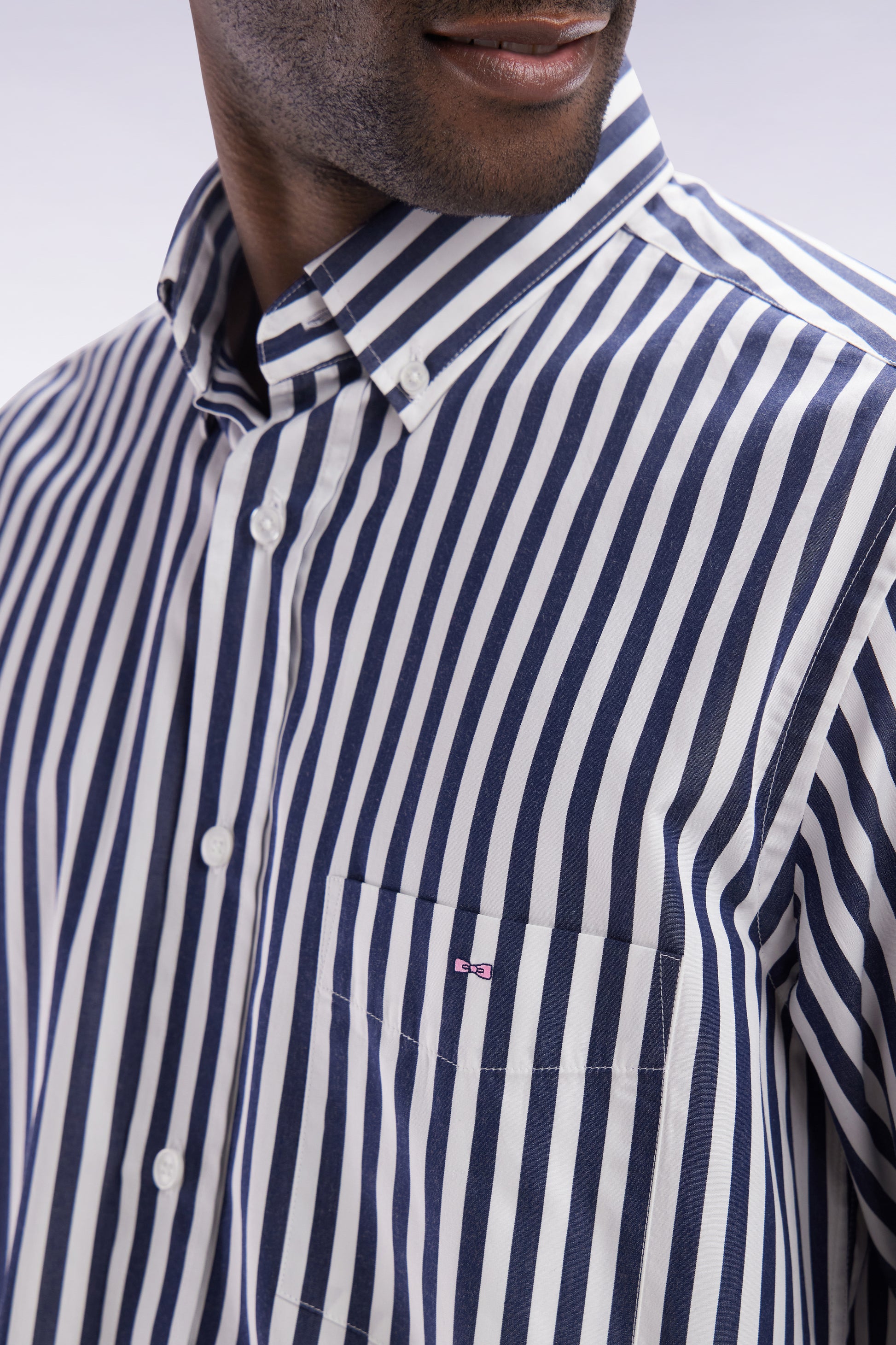 Chemise à rayures bâtons en coton marine coupe droite