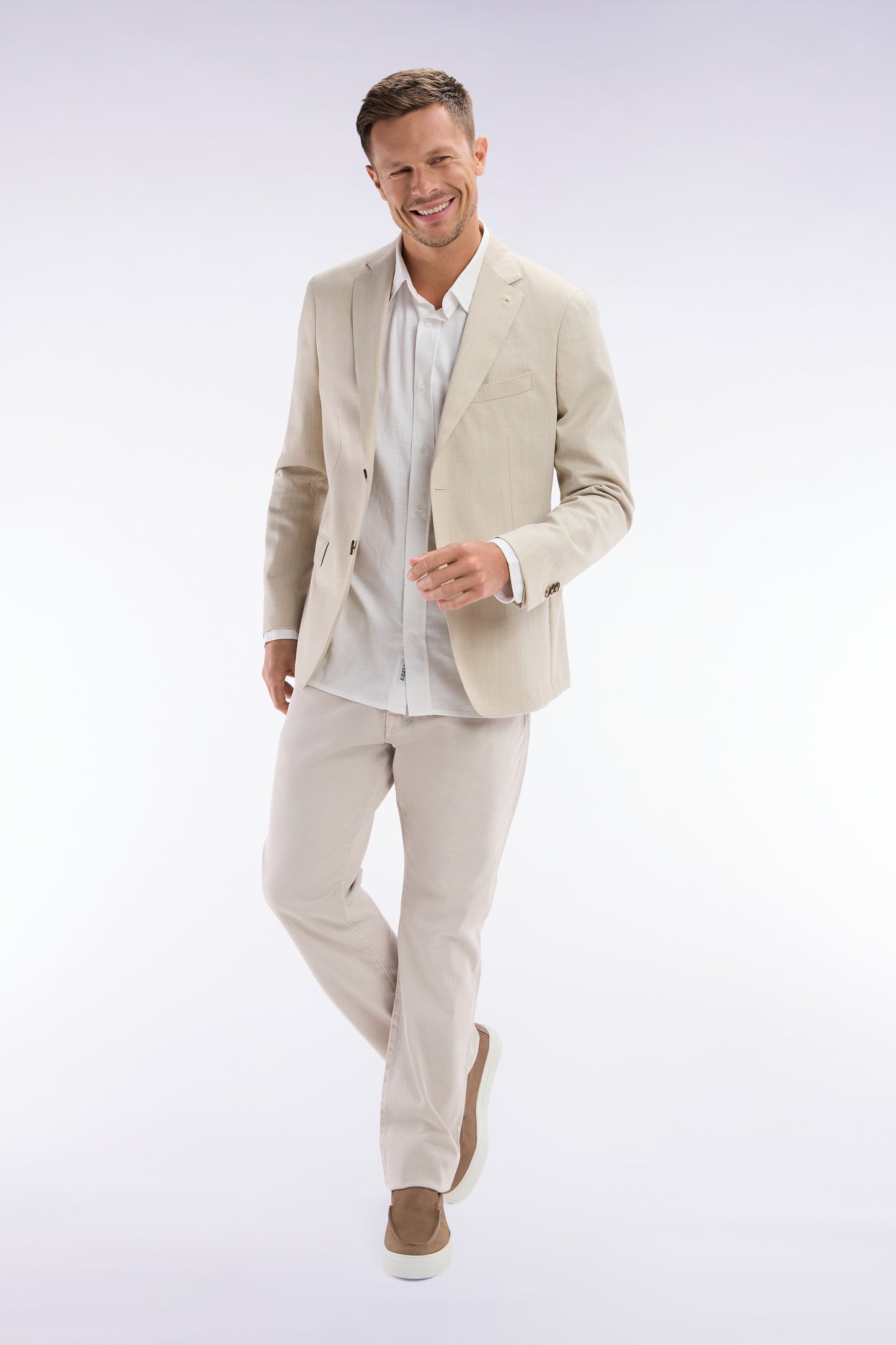 White cotton shirt with patch pocket