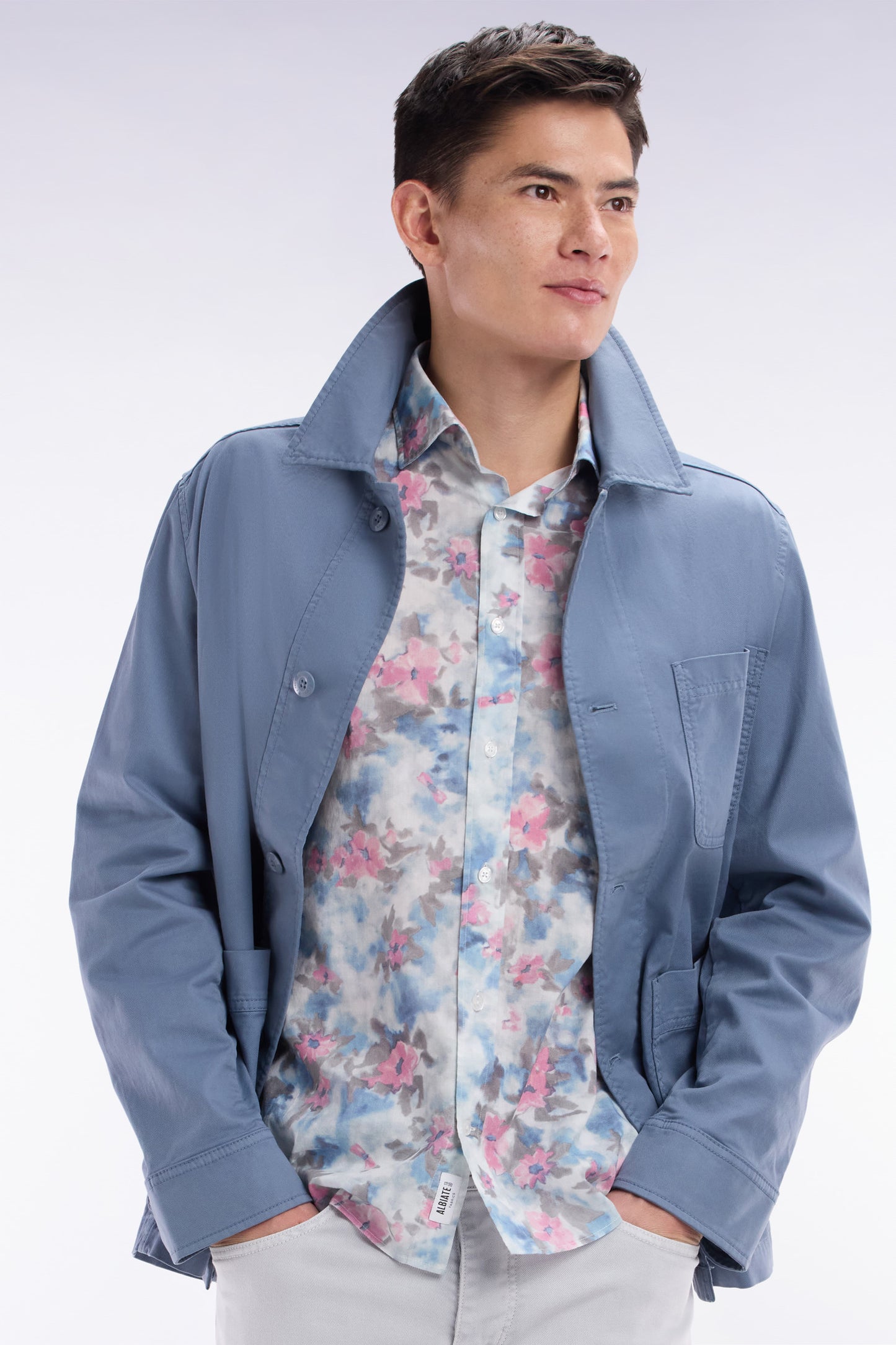 Chemise en coton ciel à imprimé floral coupe ajustée