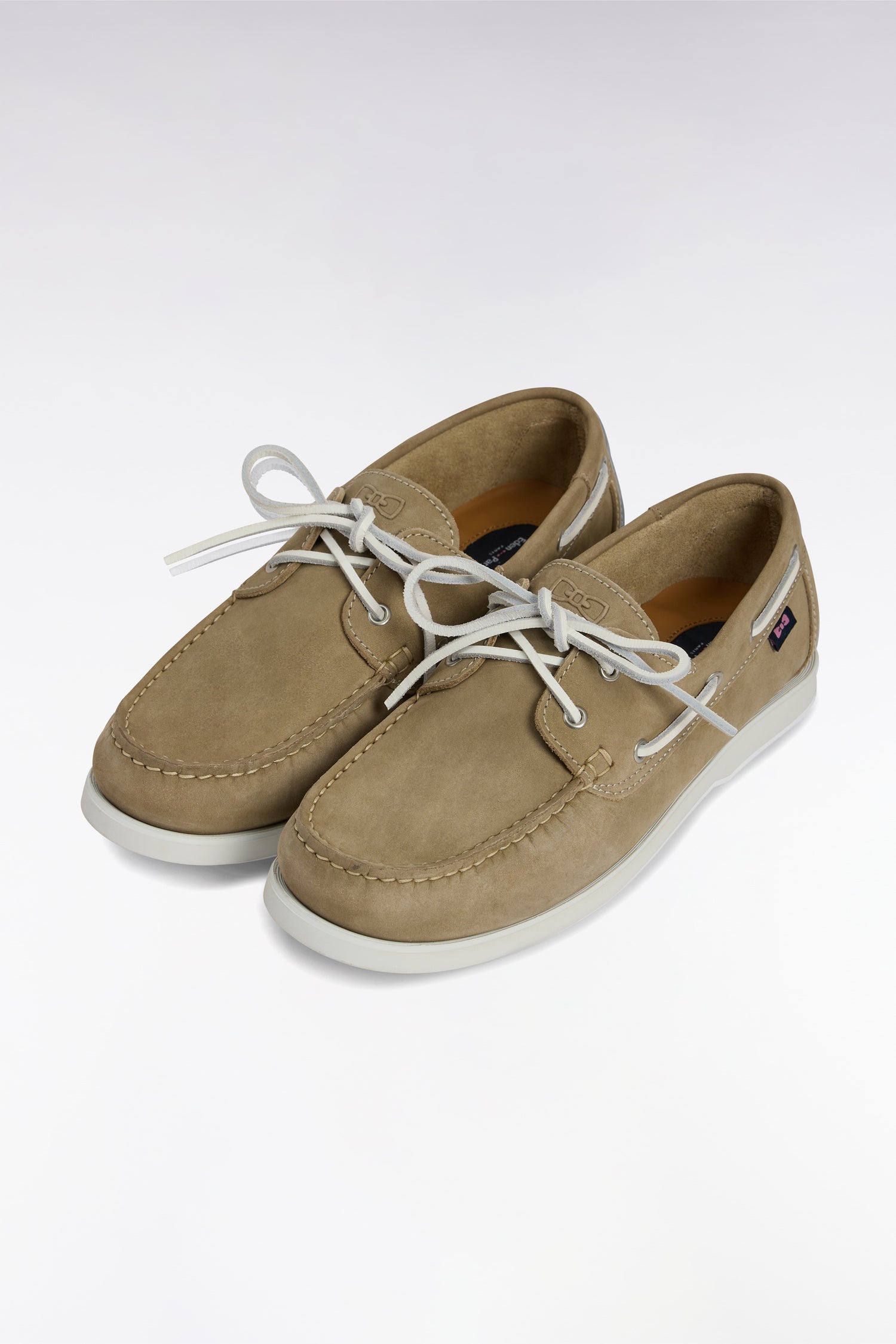Mocassins bateau en cuir suédé camel