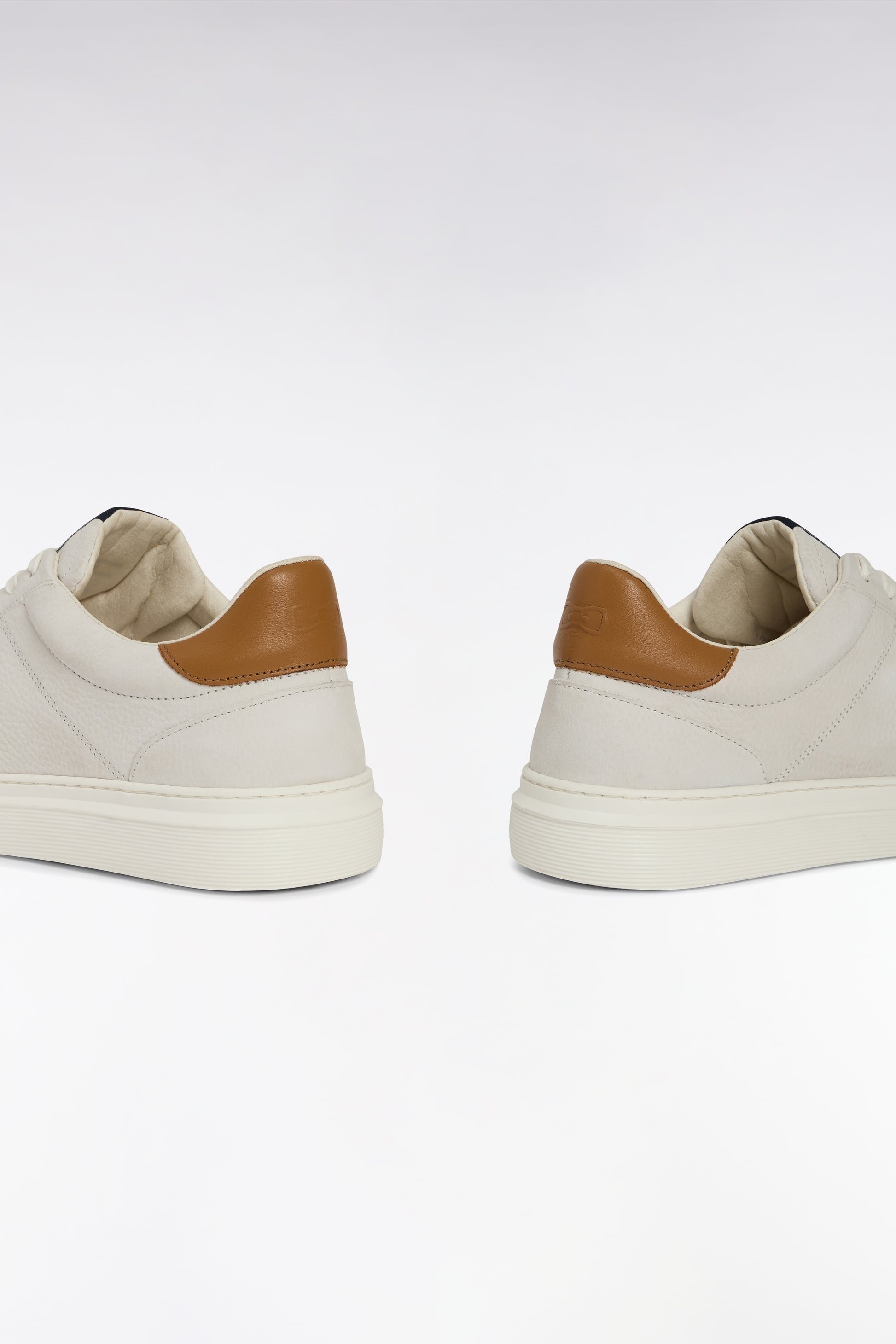 Baskets basses en cuir blanc