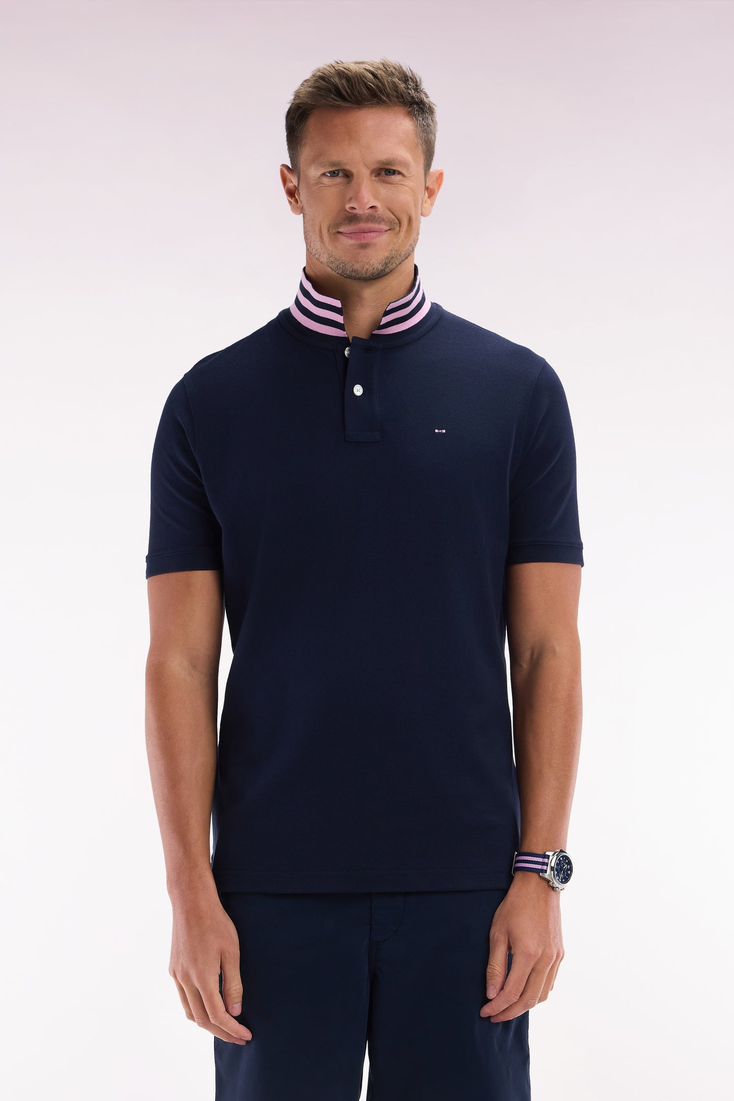 Straight-cut short-sleeved polo shirt in navy blue Pima cotton piqué with striped under collar