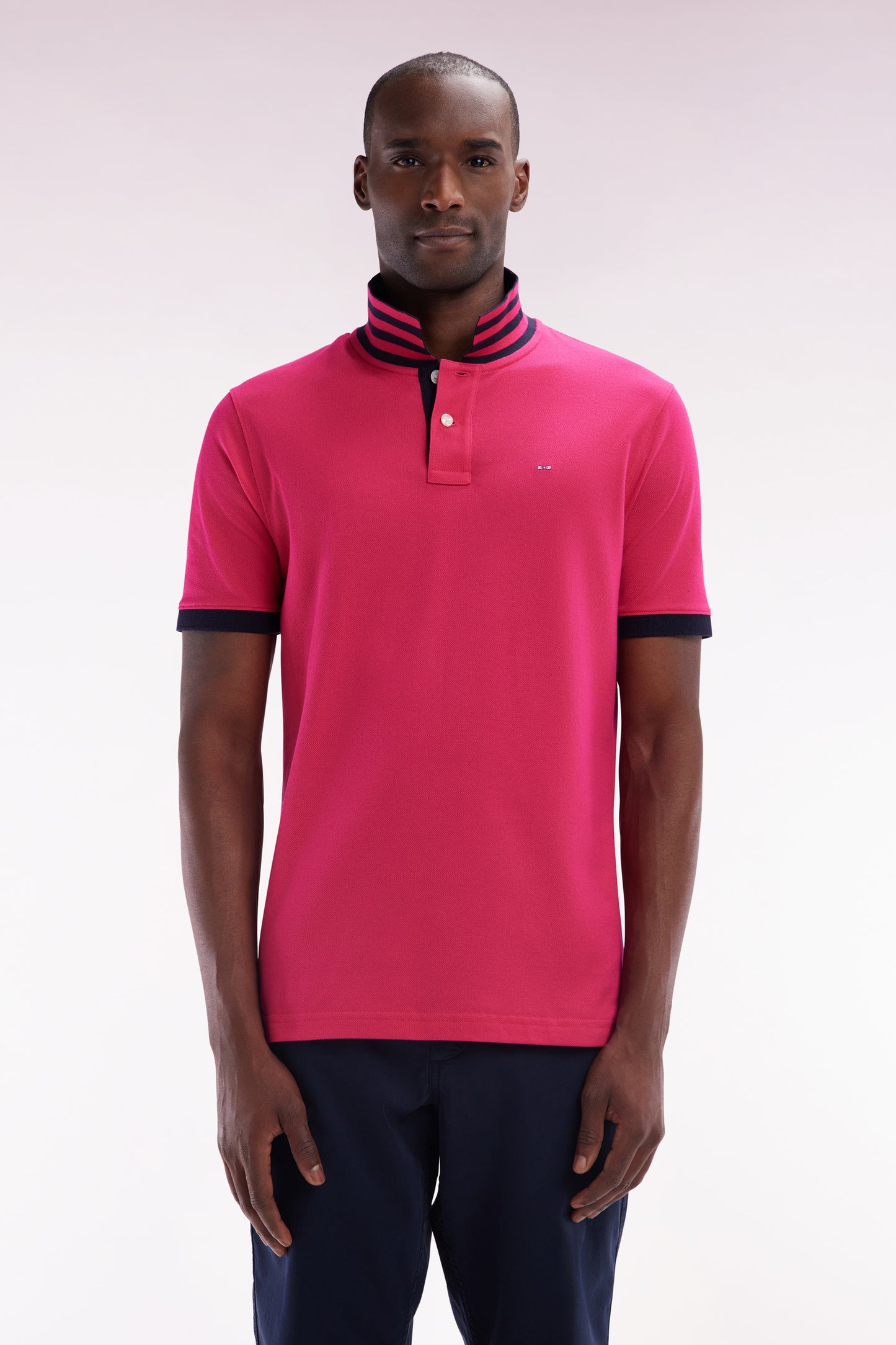 Straight-cut short-sleeved polo shirt in fuchsia Pima cotton piqué with striped under collar