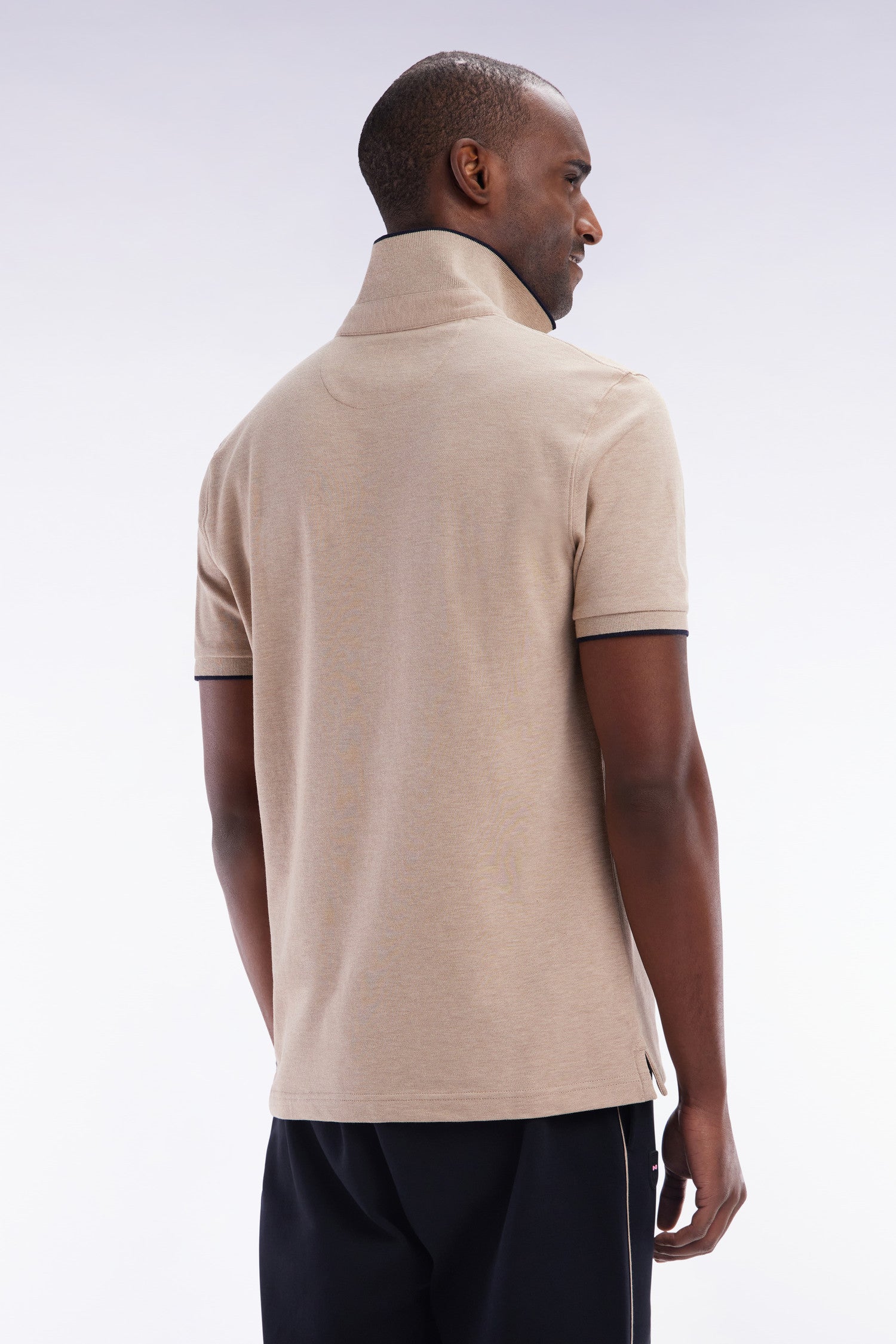 Polo à manches courtes en piqué de coton chiné stretch beige coupe ajustée