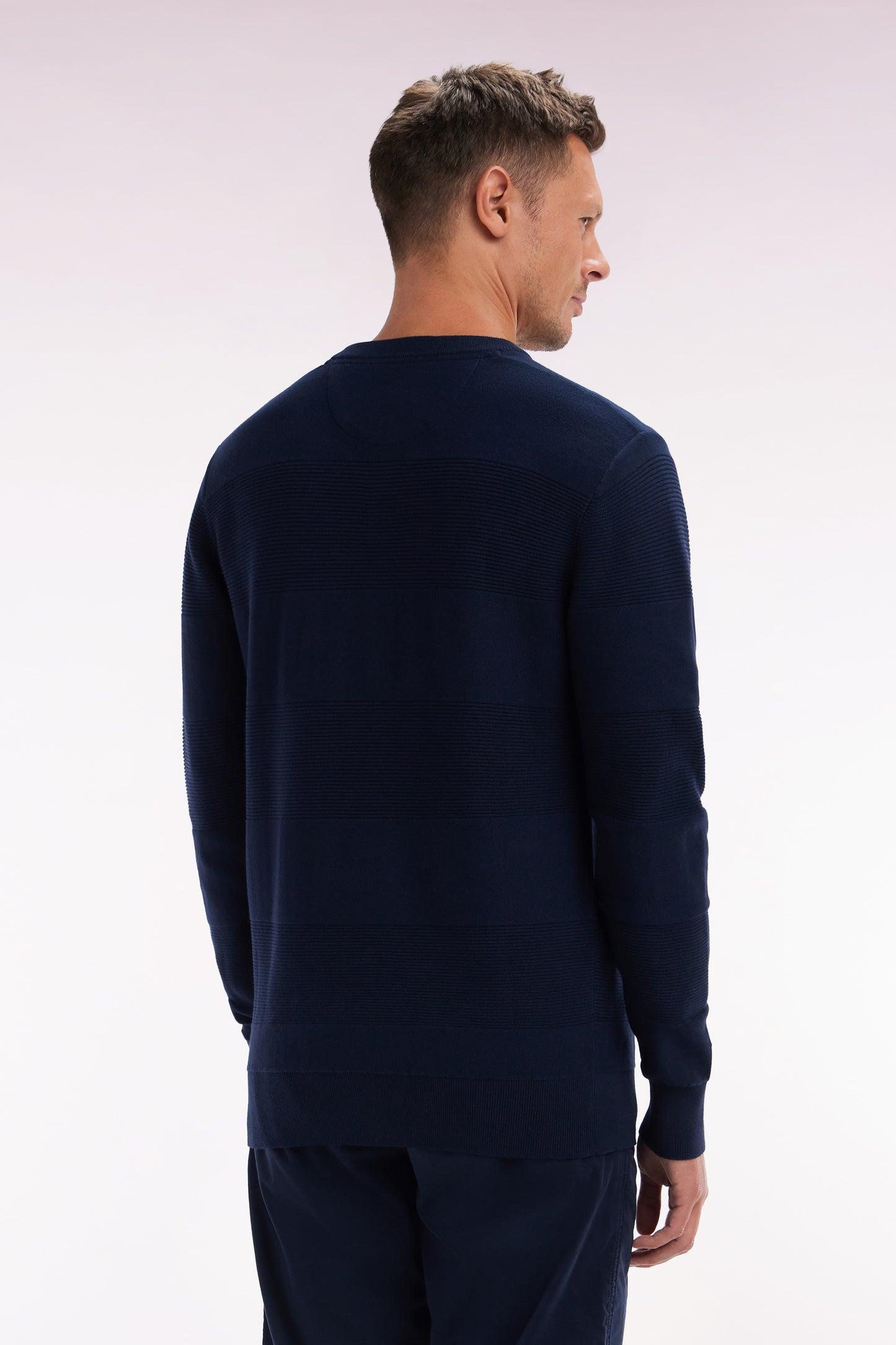 Pull col rond en tricot de coton marine coupe droite