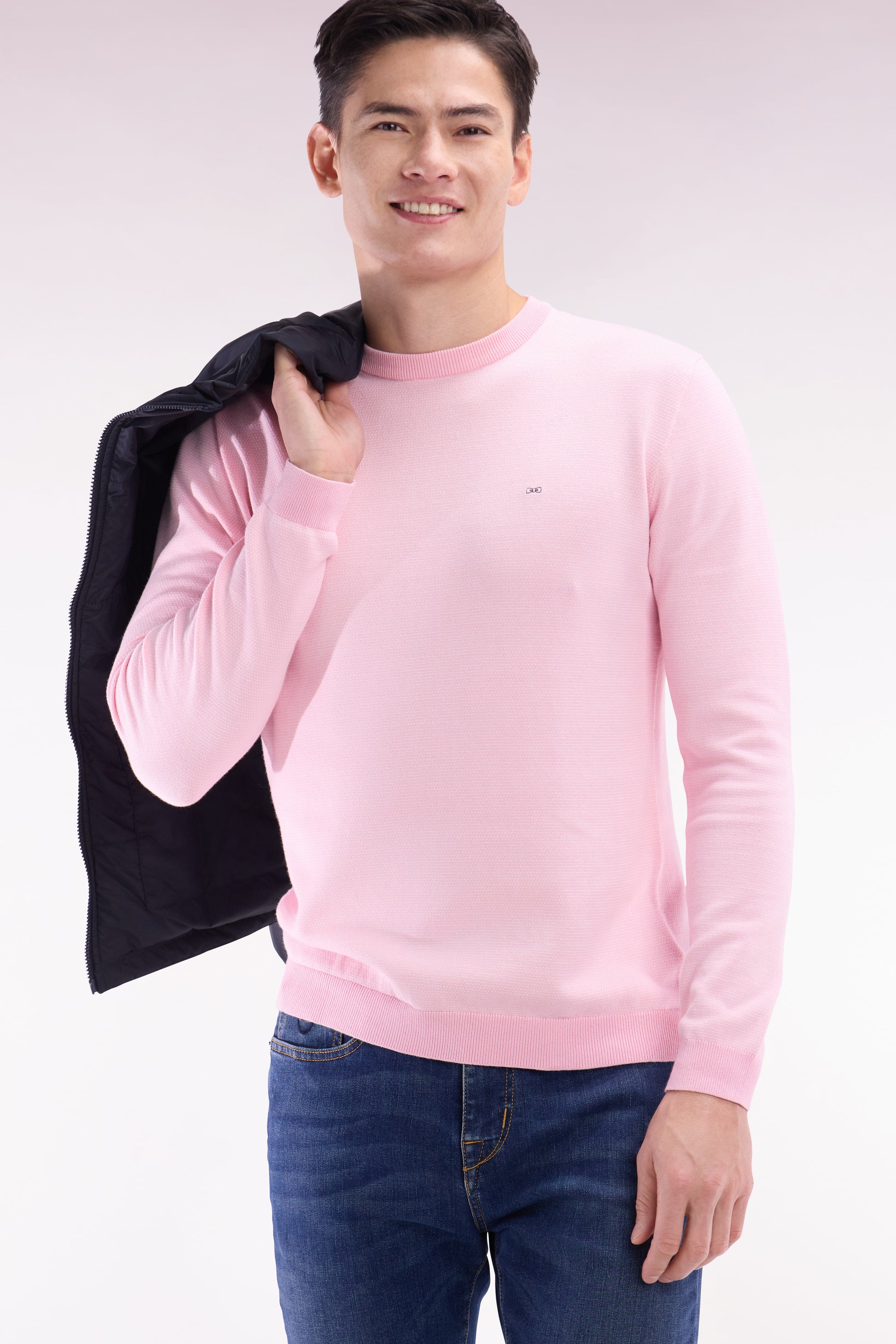 Pull en coton à col rond en coton rose coupe droite