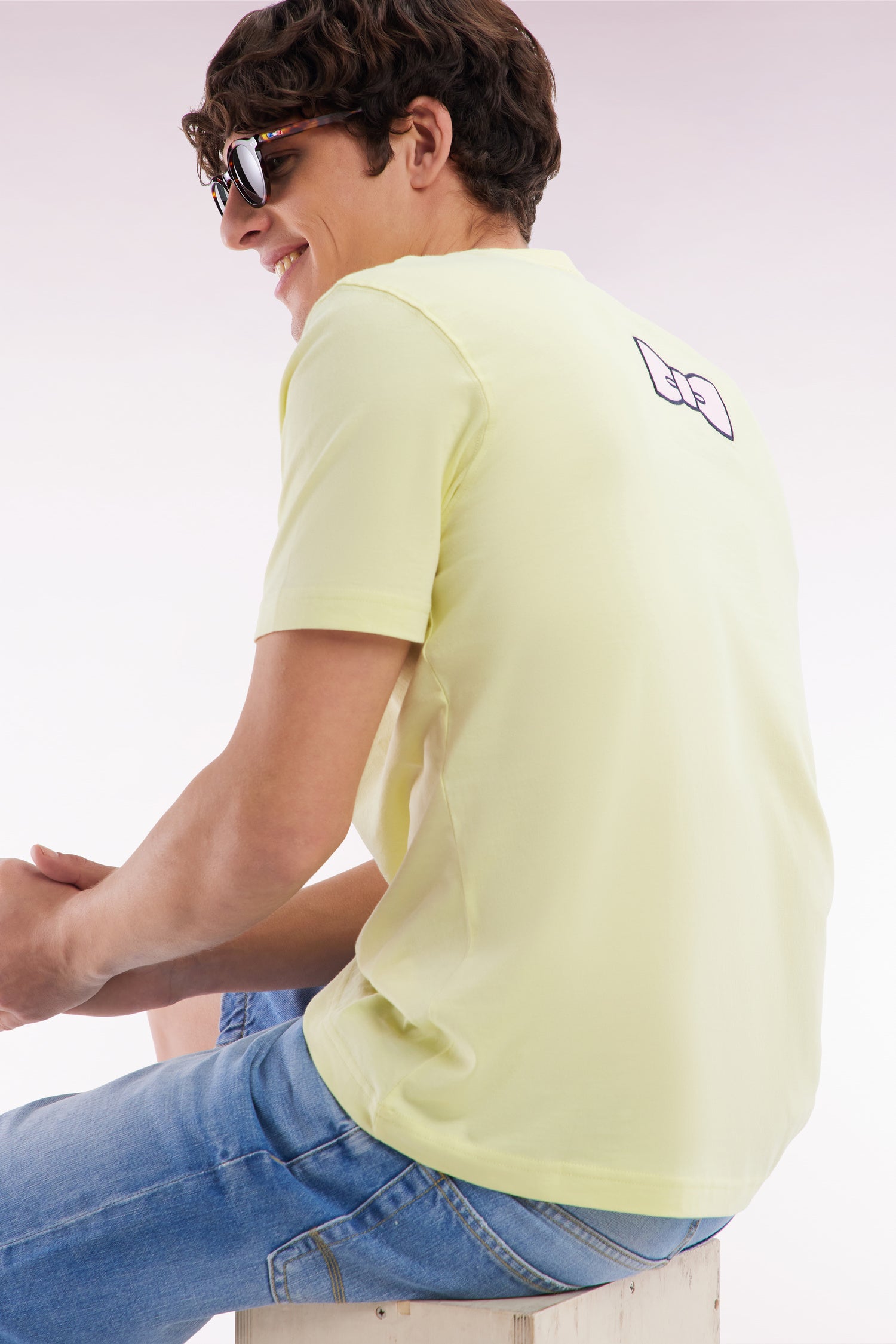 T-shirt en coton Pima jaune broderie dos coupe droite