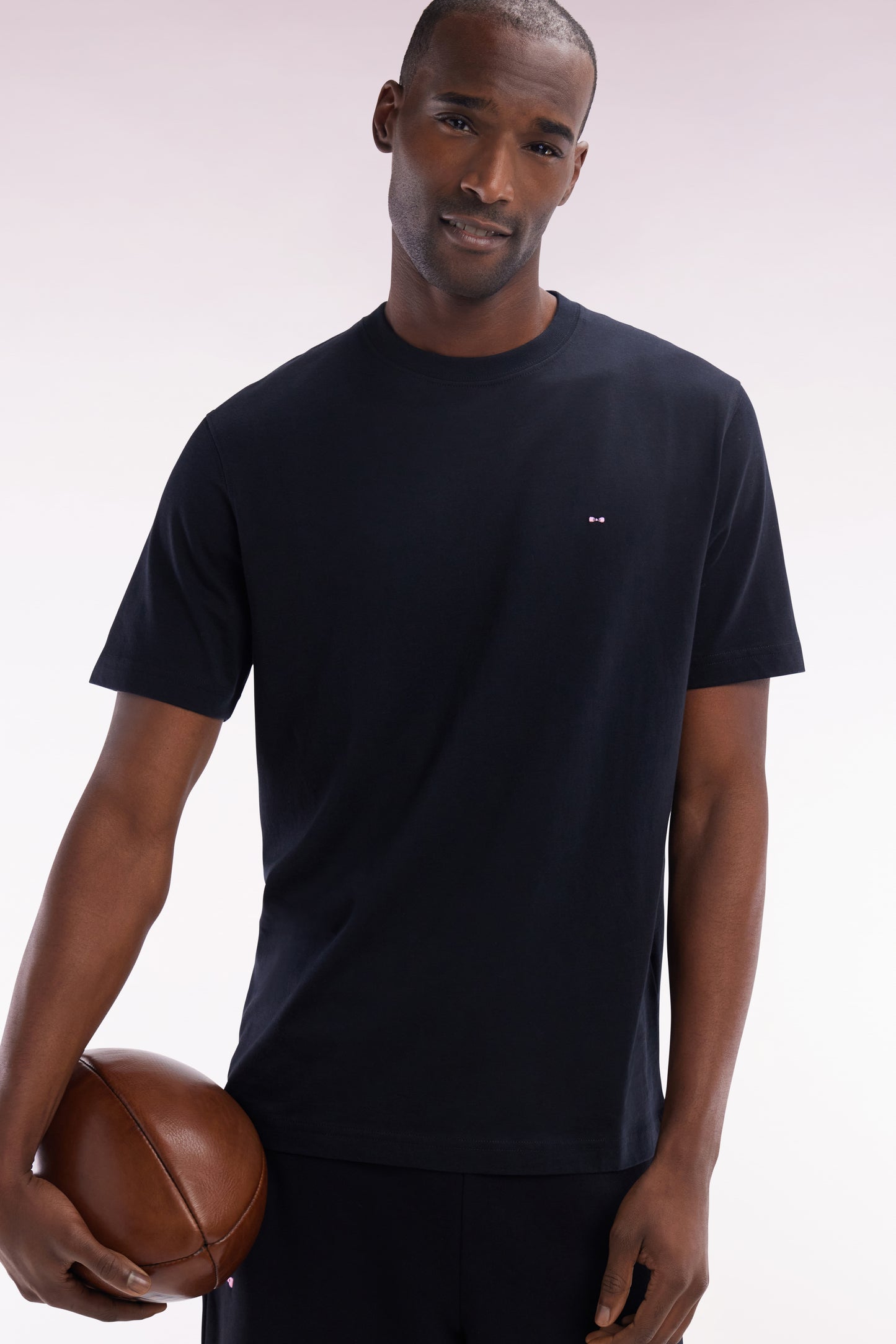 T-shirt en coton Pima noir broderie dos coupe droite