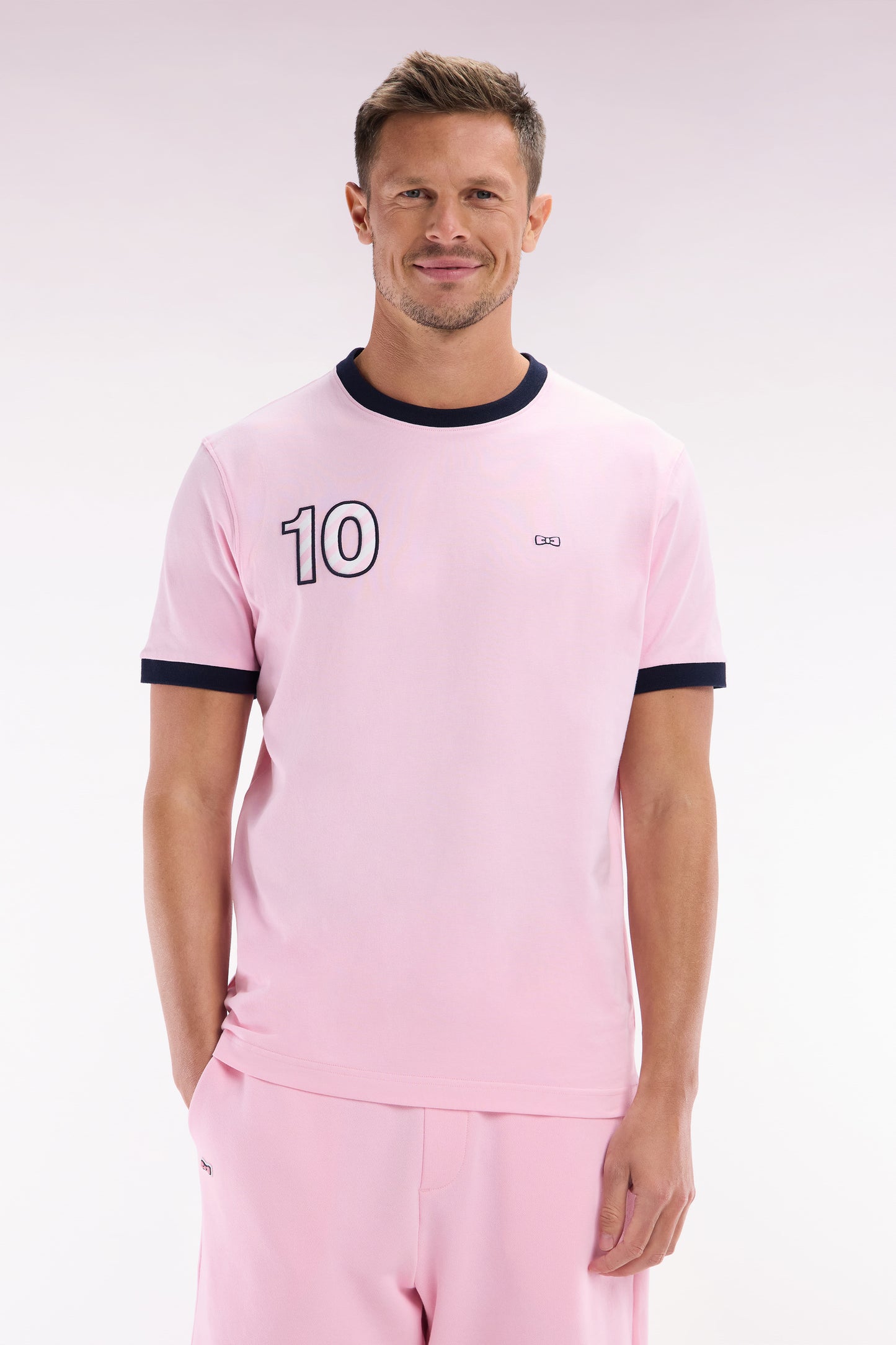 T-shirt en coton rose broderie 10 coupe décontractée