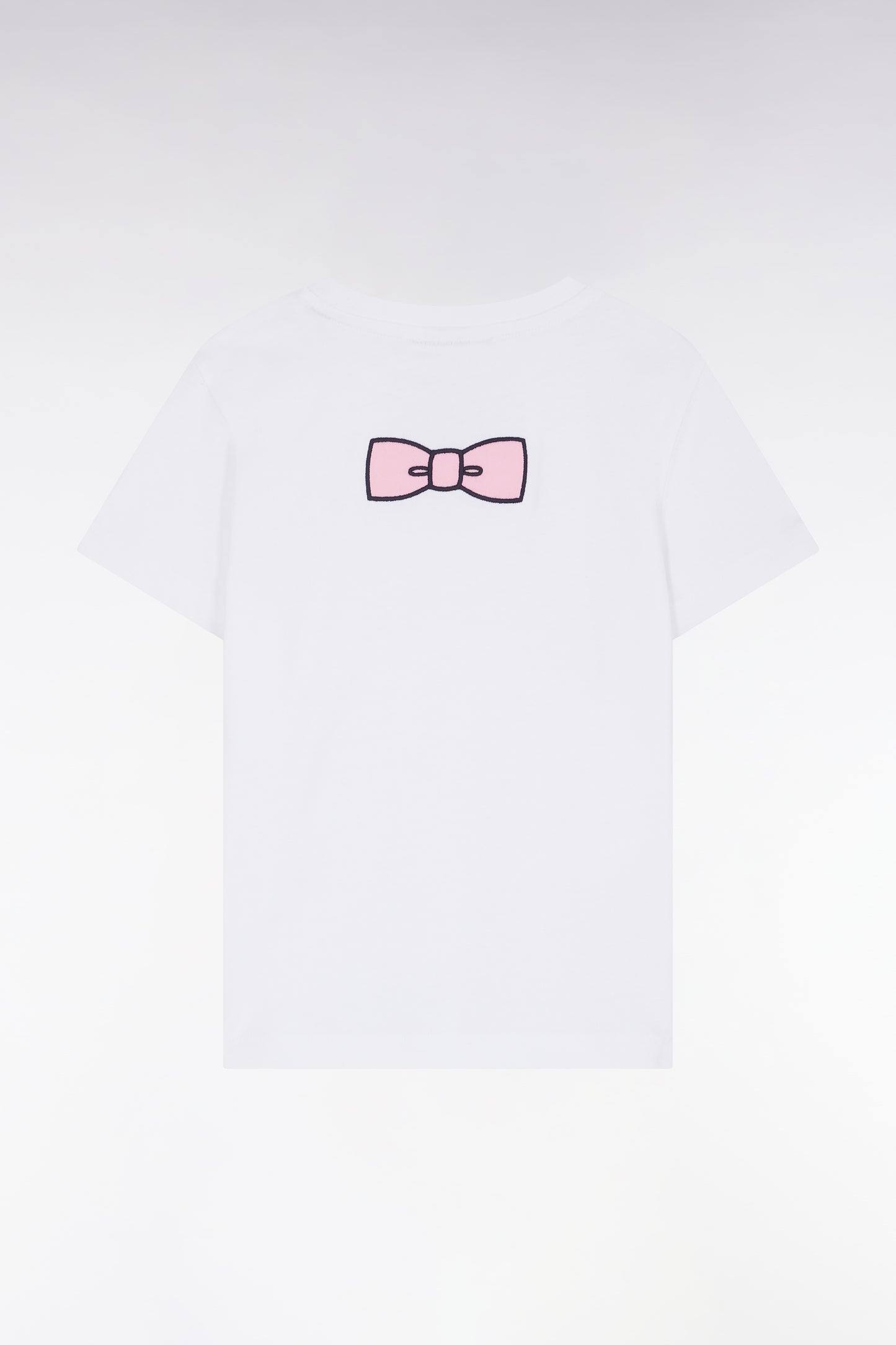 White cotton T-shirt with bow tie in back, straight cut