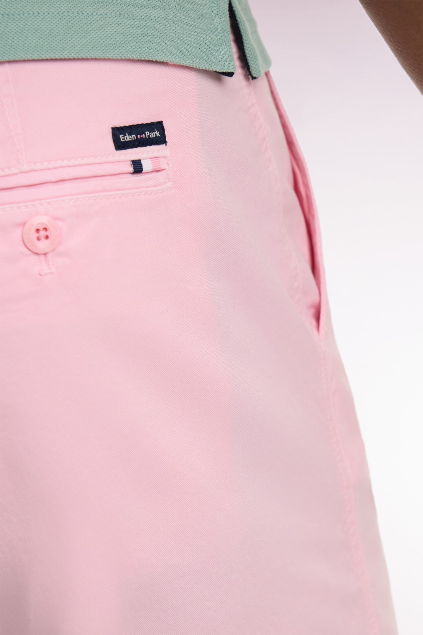 Chino Bermuda shorts in pink stretch gabardine