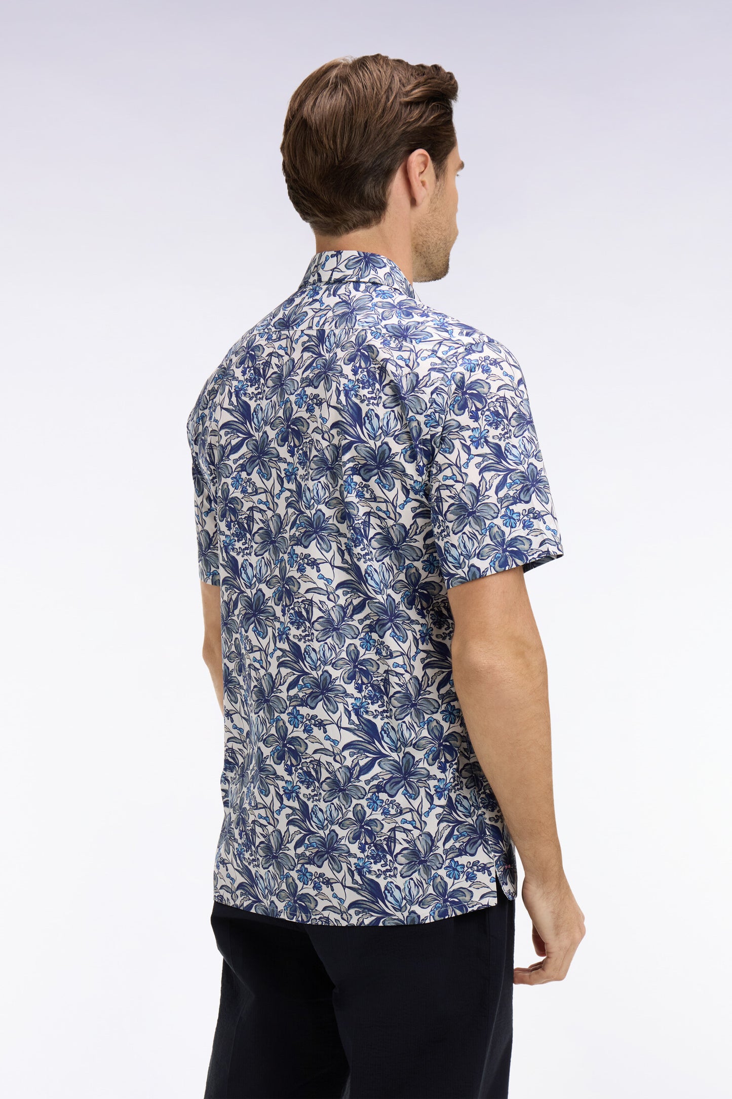 Chemise à manches courtes en popeline de coton marine à motif floral