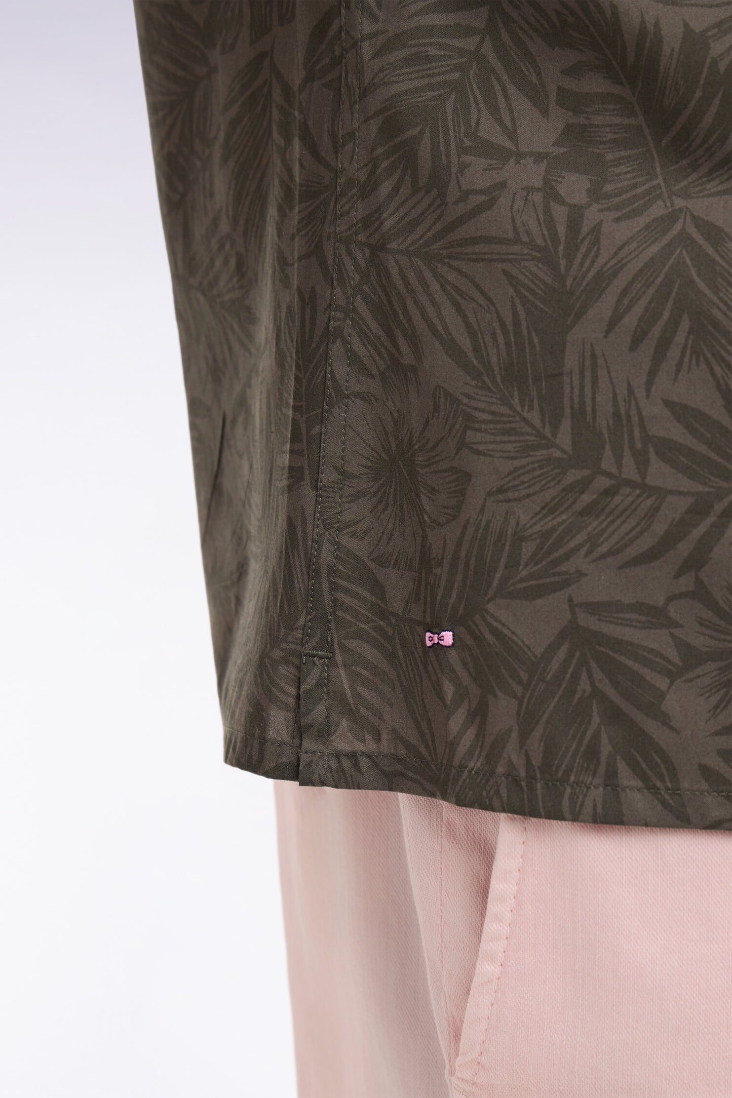 Chemise à manches courtes en coton Pima kaki imprimé végétal