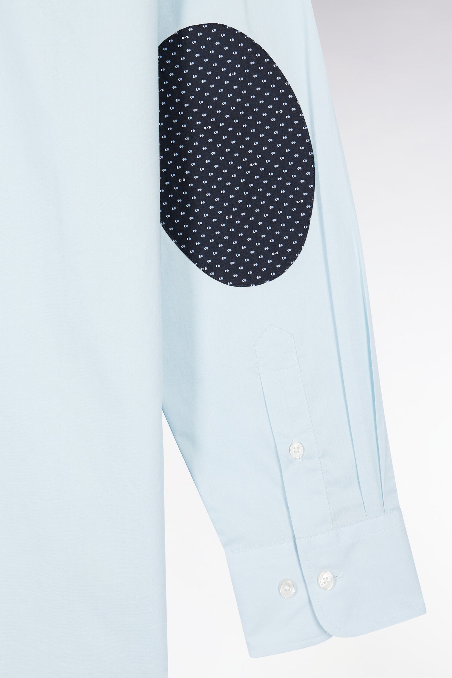 Chemise en coton bleu ciel à coudières imprimées