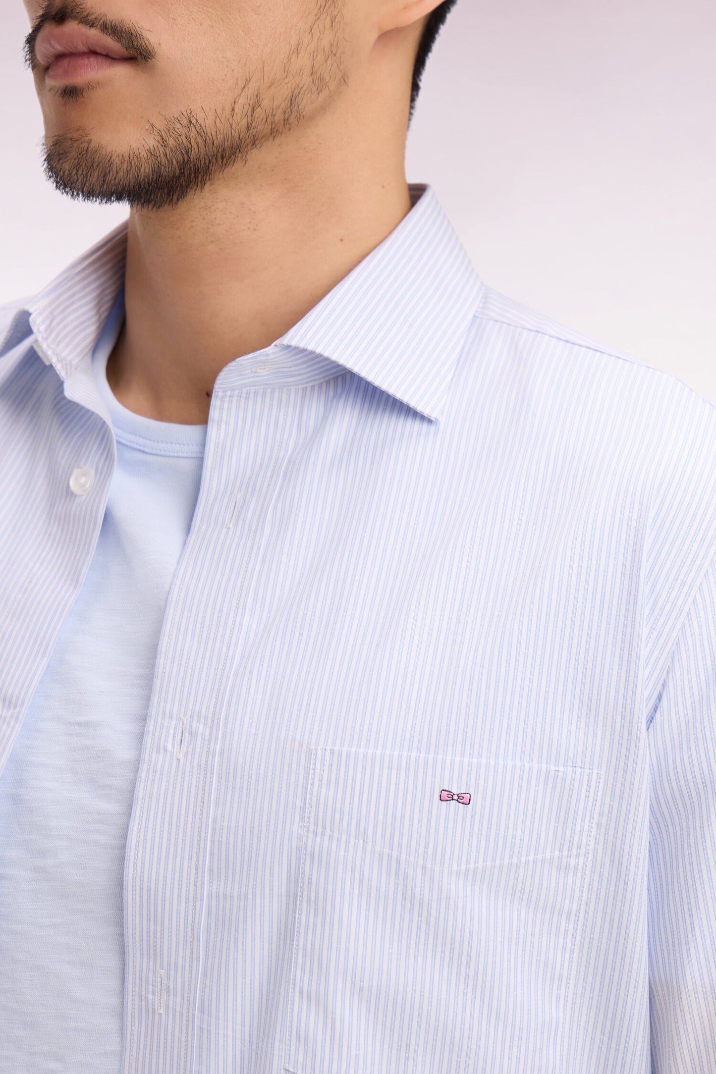 Chemise en coton dobby à rayures ciel coupe regular