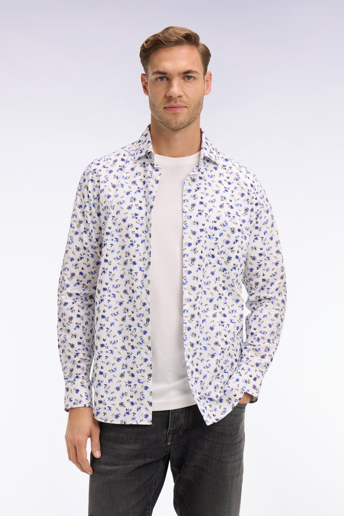 Chemise en popeline de coton imprimé floral bleu coupe slim