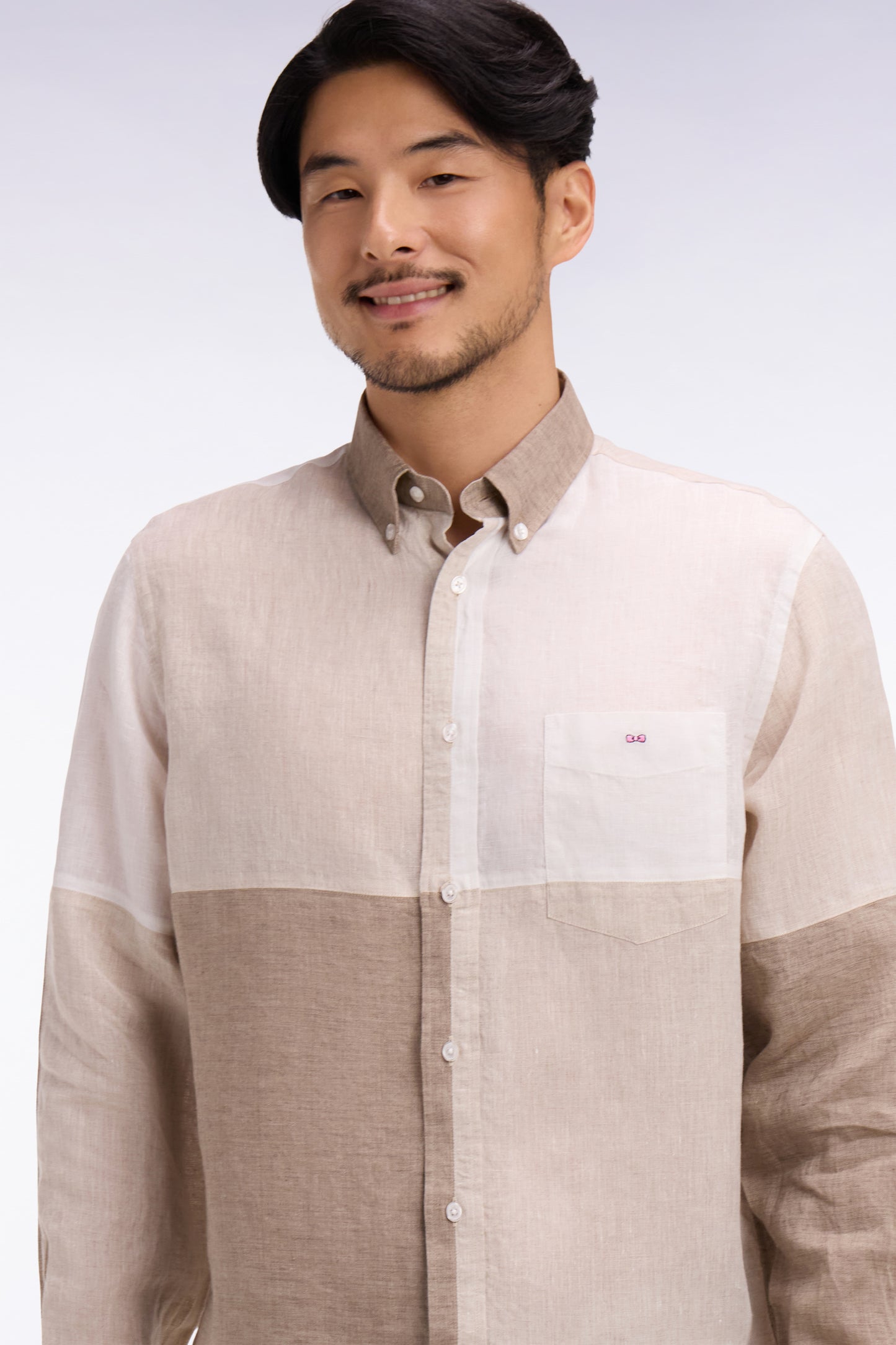 Chemise en lin beige colorblock coupe regular