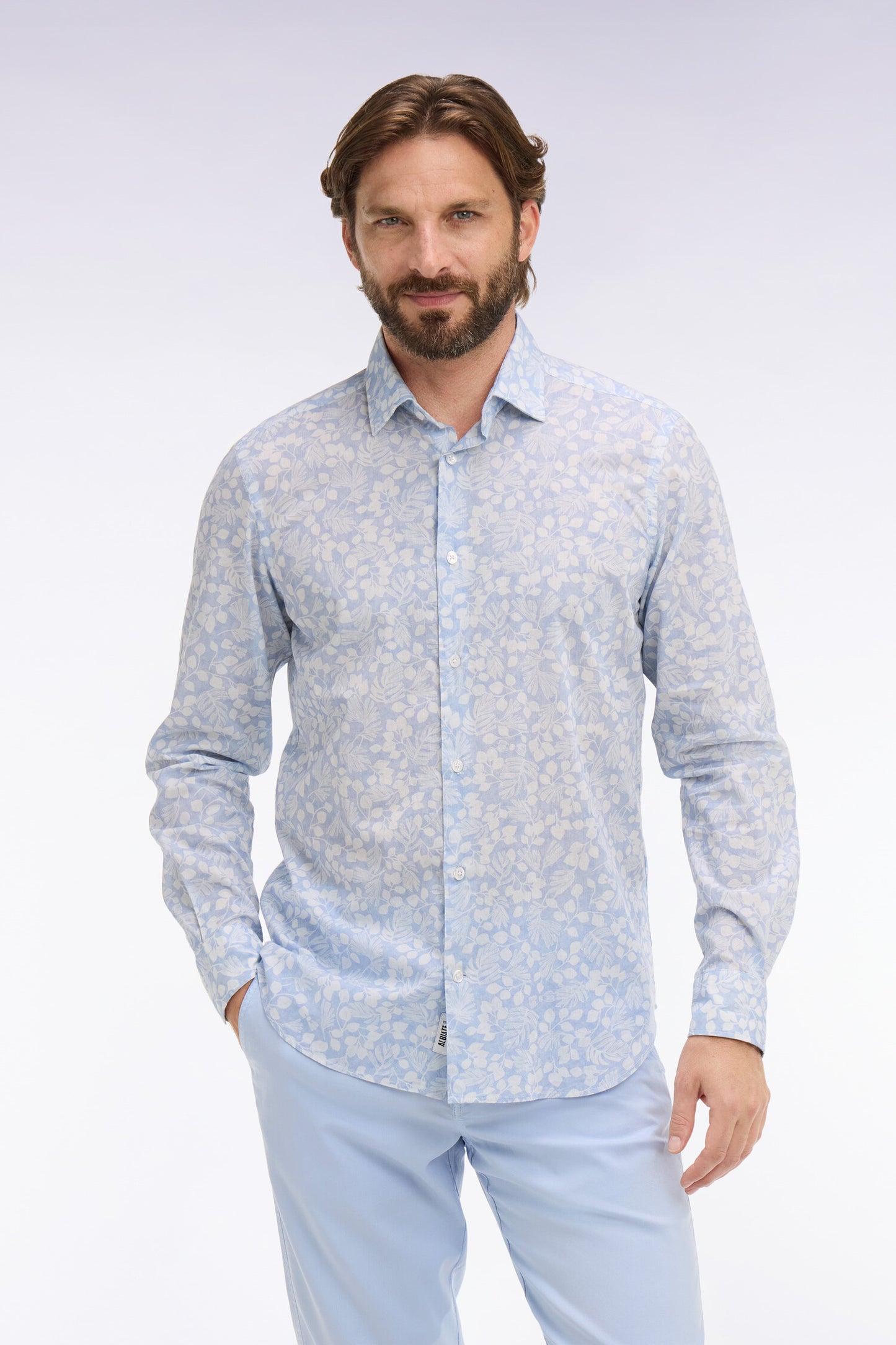 Slim-fit sky blue cotton poplin shirt with plant micro-patterns