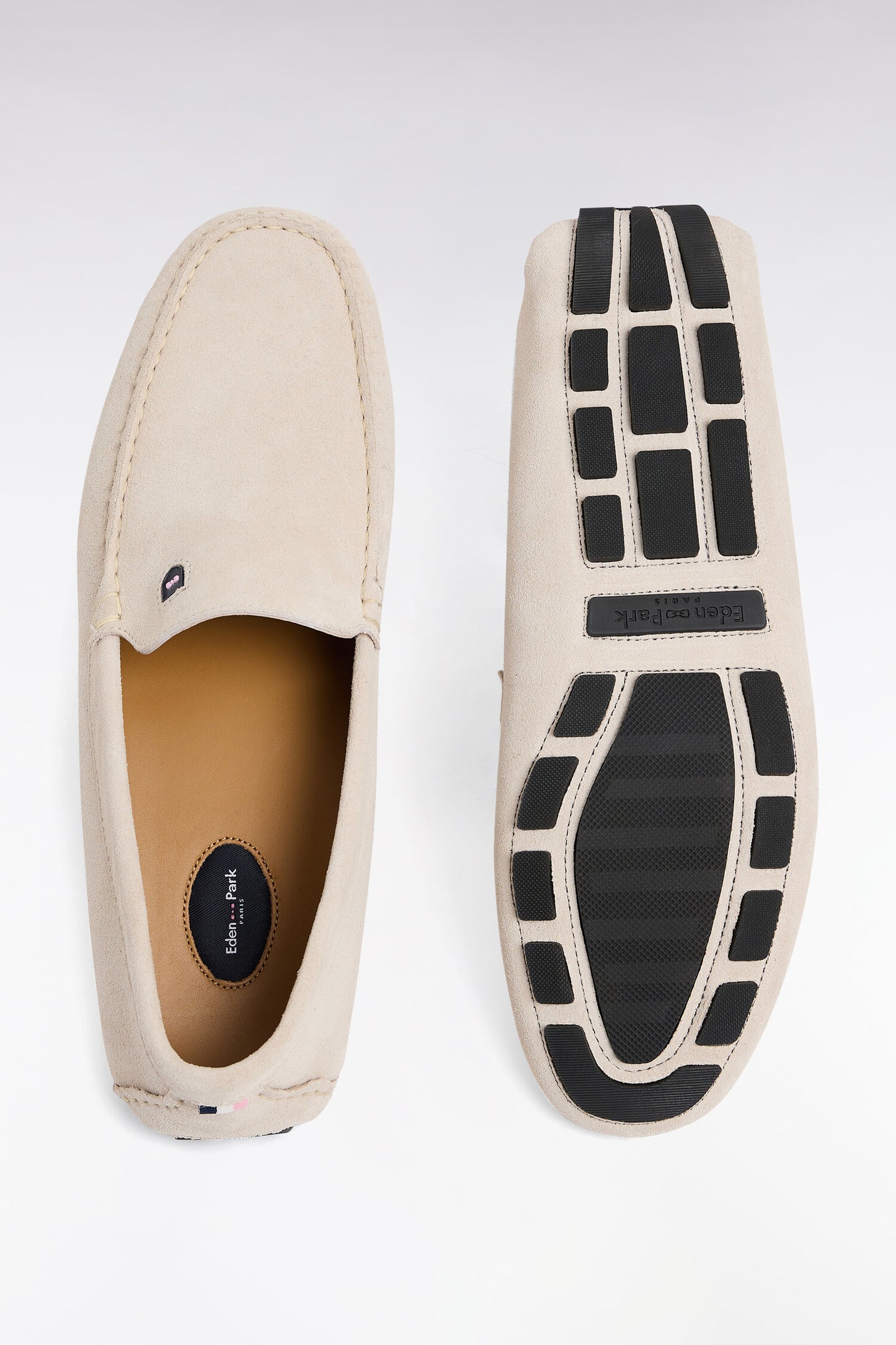 Ecru suede leather moccasins