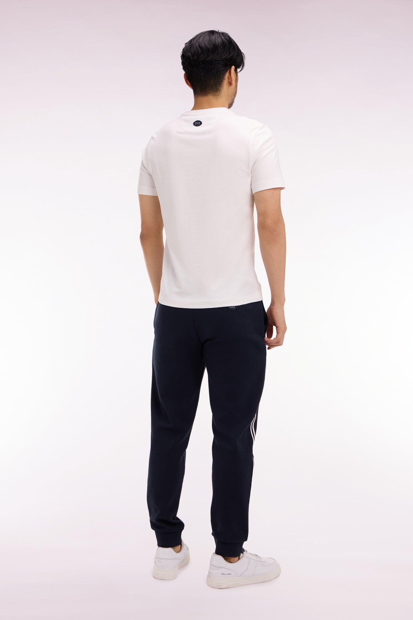 Jogging en coton mélangé marine à découpes contrastées coupe regular