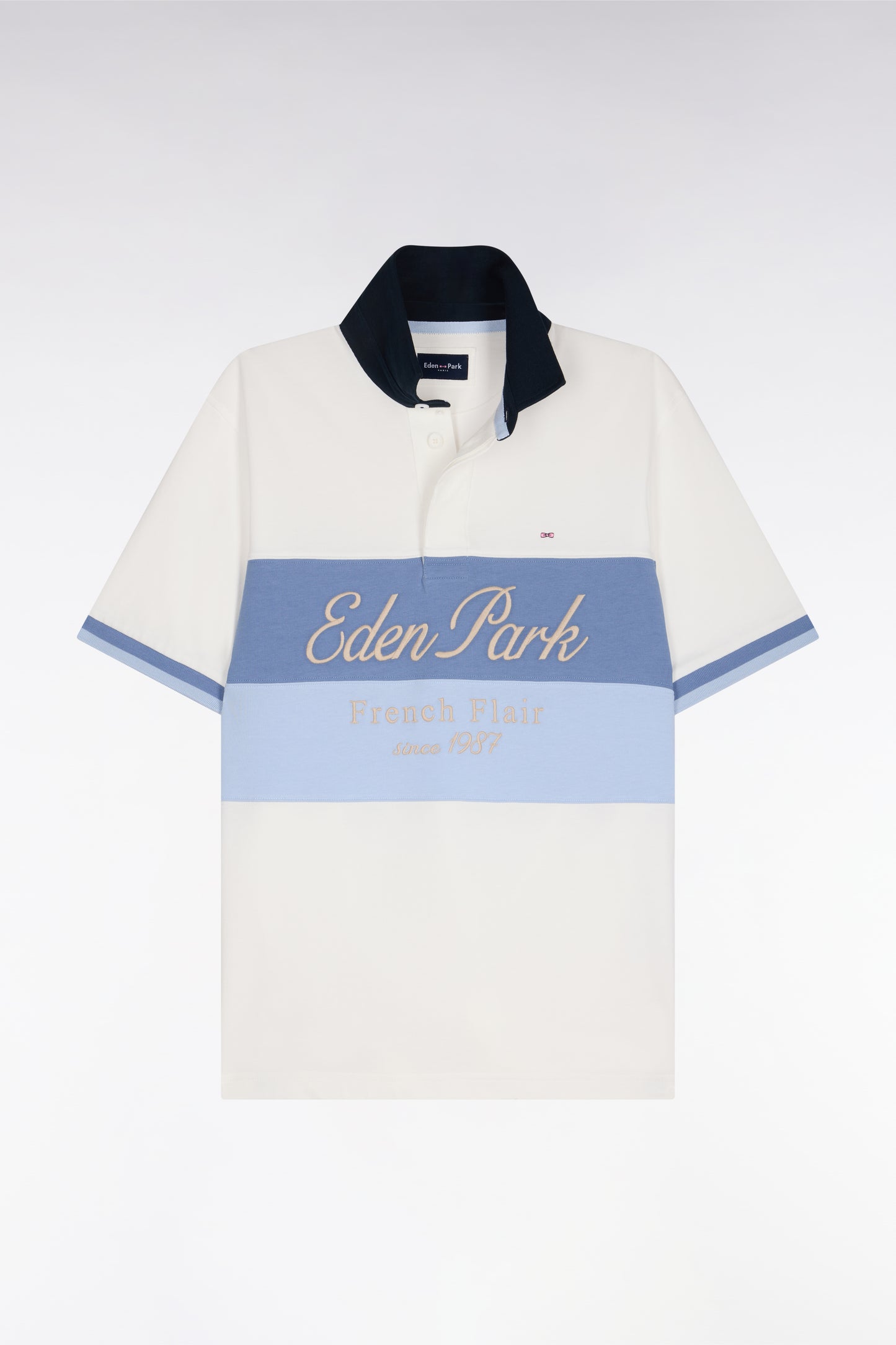 Regular fit ecru short-sleeved jersey with pastel cutouts and embroidery