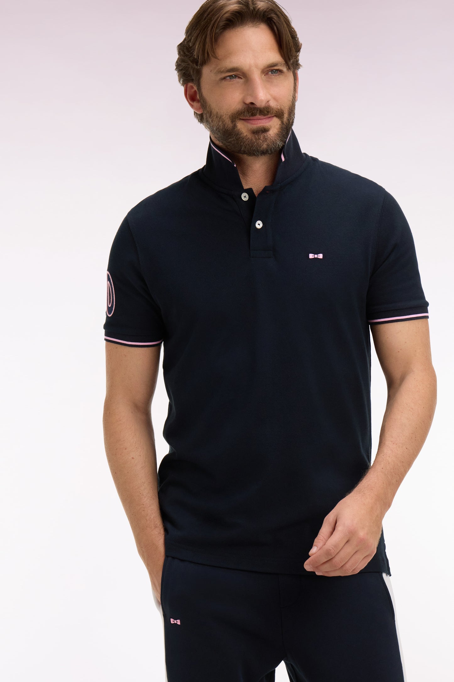 Polo à manches courtes en coton marine brodé coupe regular