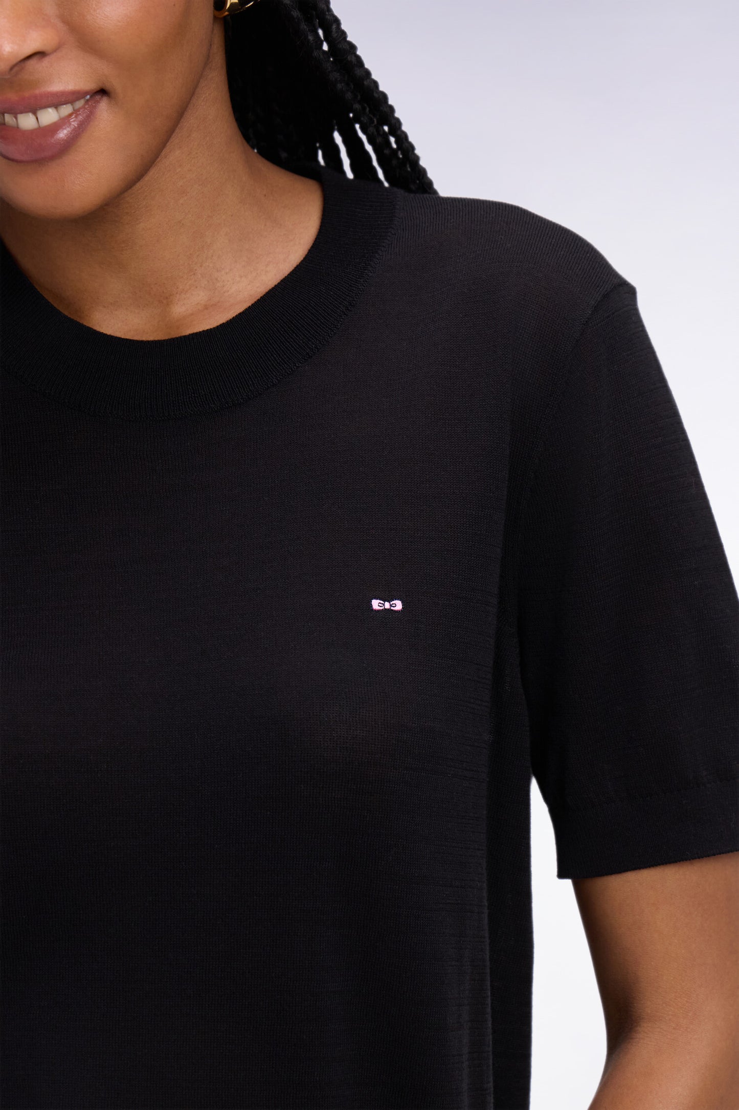 Black regular-fit short-sleeved sweater