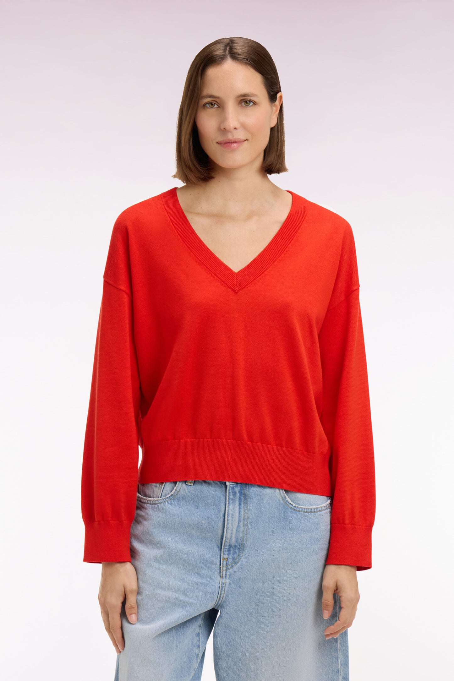 Pull-over à col V en coton rouge coupe oversized