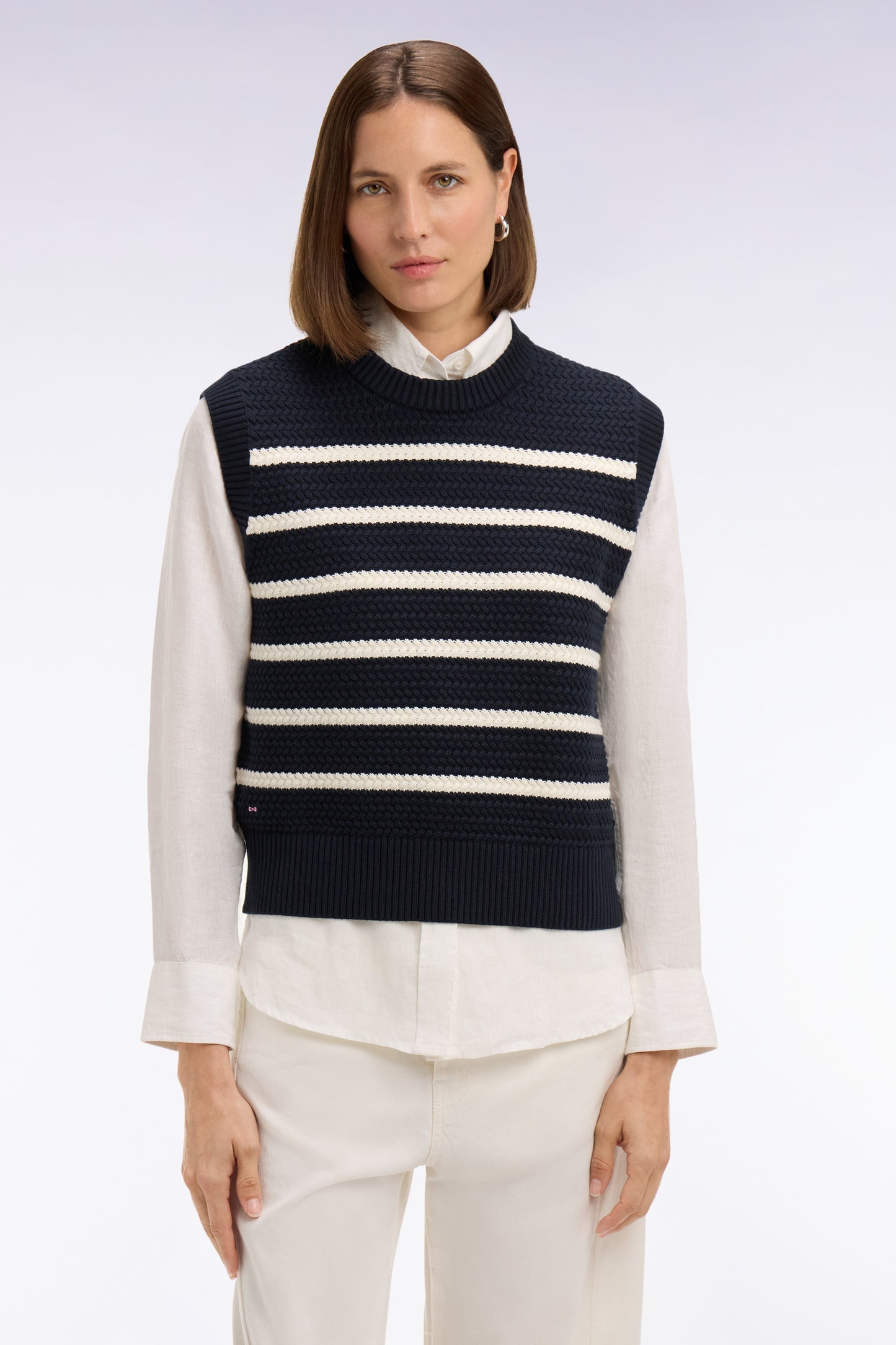 Sleeveless sailor sweater in navy braided cotton