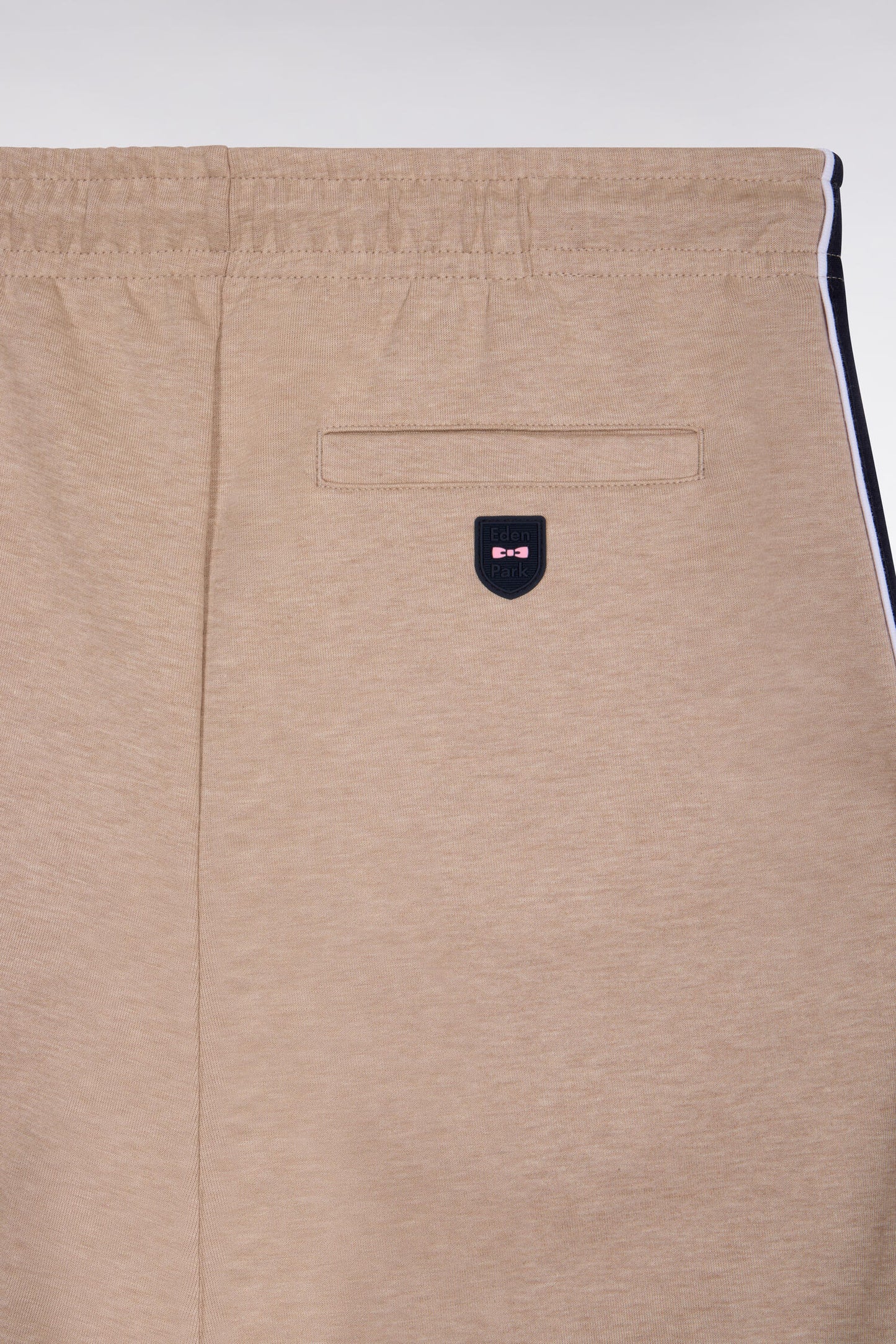 Short en interlock à découpes beige et marine