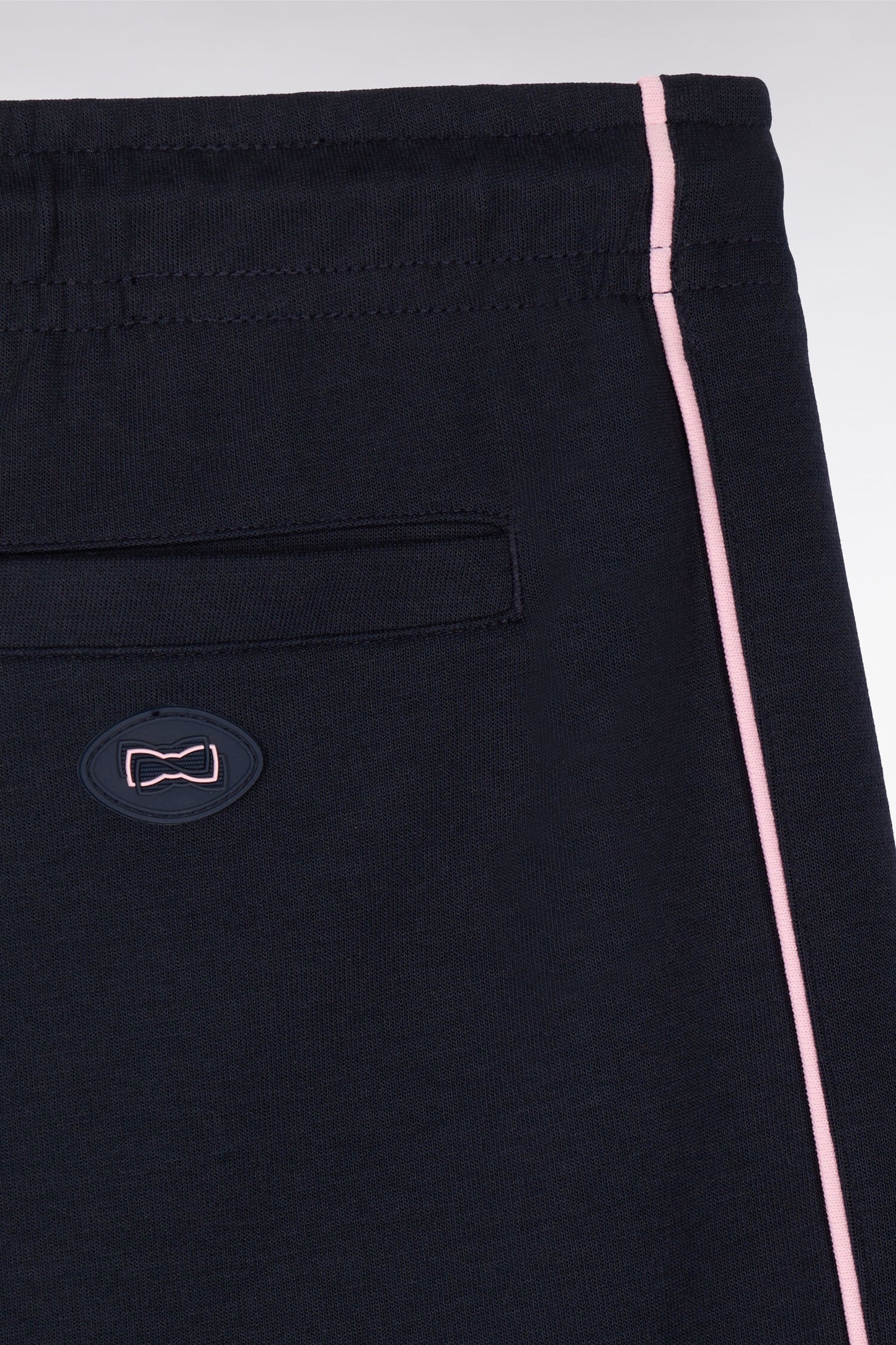 Short en molleton marine passepoils roses