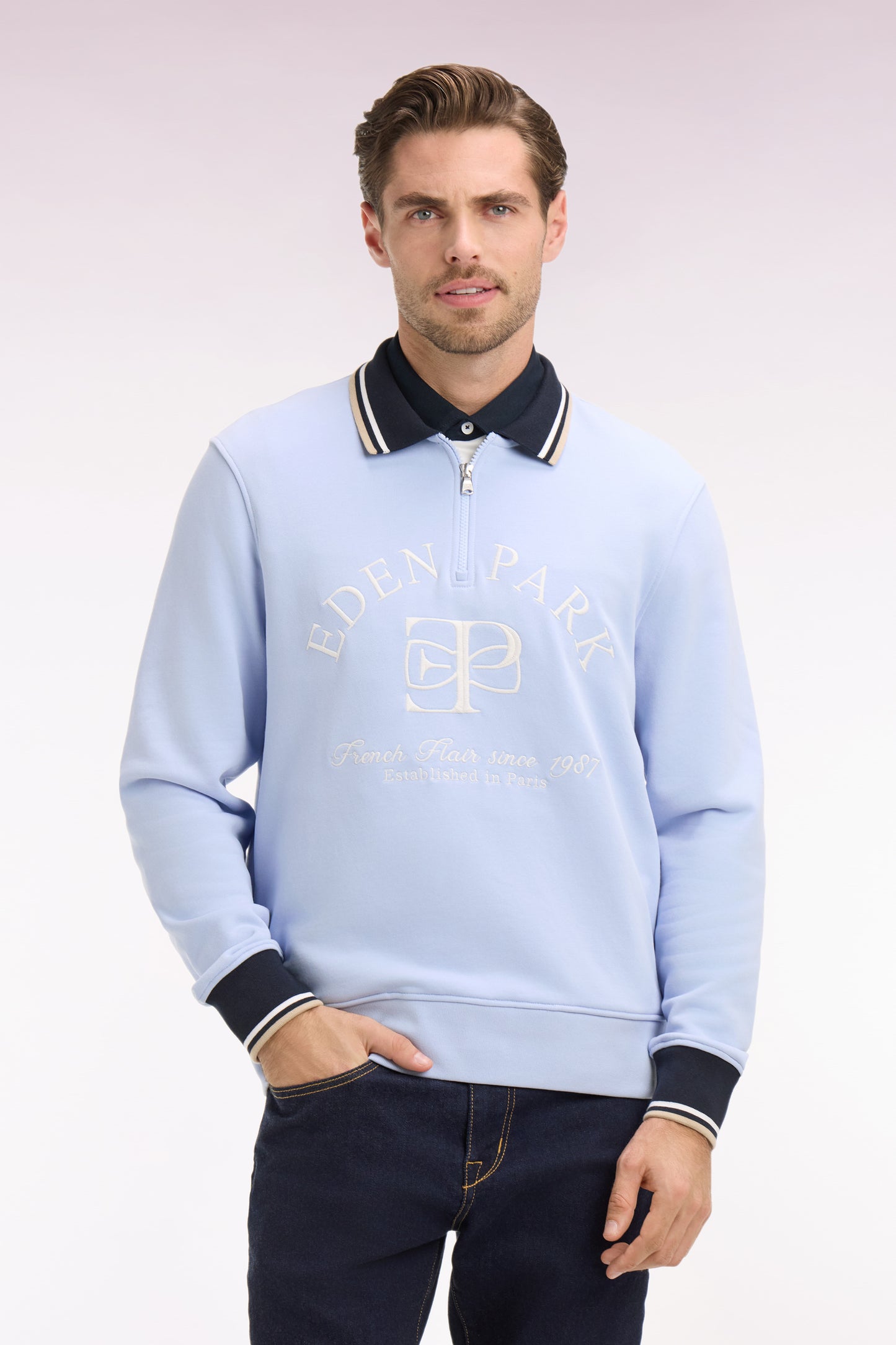 Regular fit light blue embroidered zip-neck sweatshirt