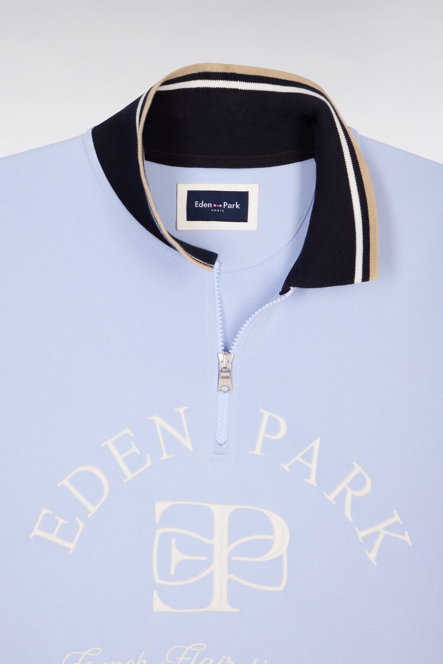 Regular fit light blue embroidered zip-neck sweatshirt