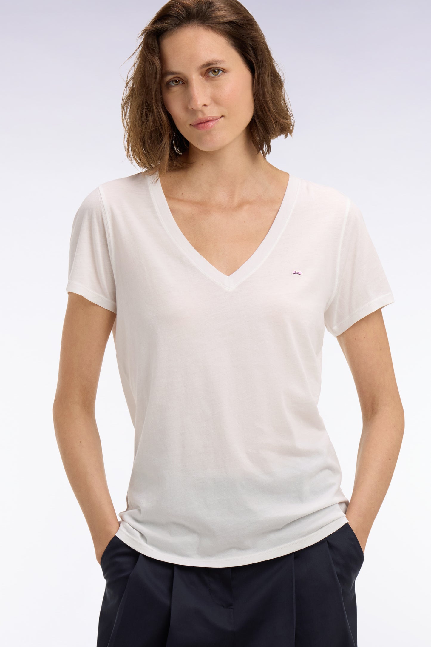 White Pima cotton short-sleeved V-neck T-shirt, regular fit