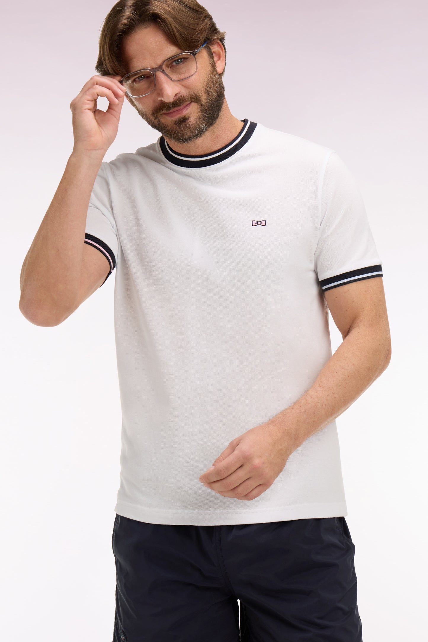 Regular fit short-sleeved white embroidered cotton T-shirt