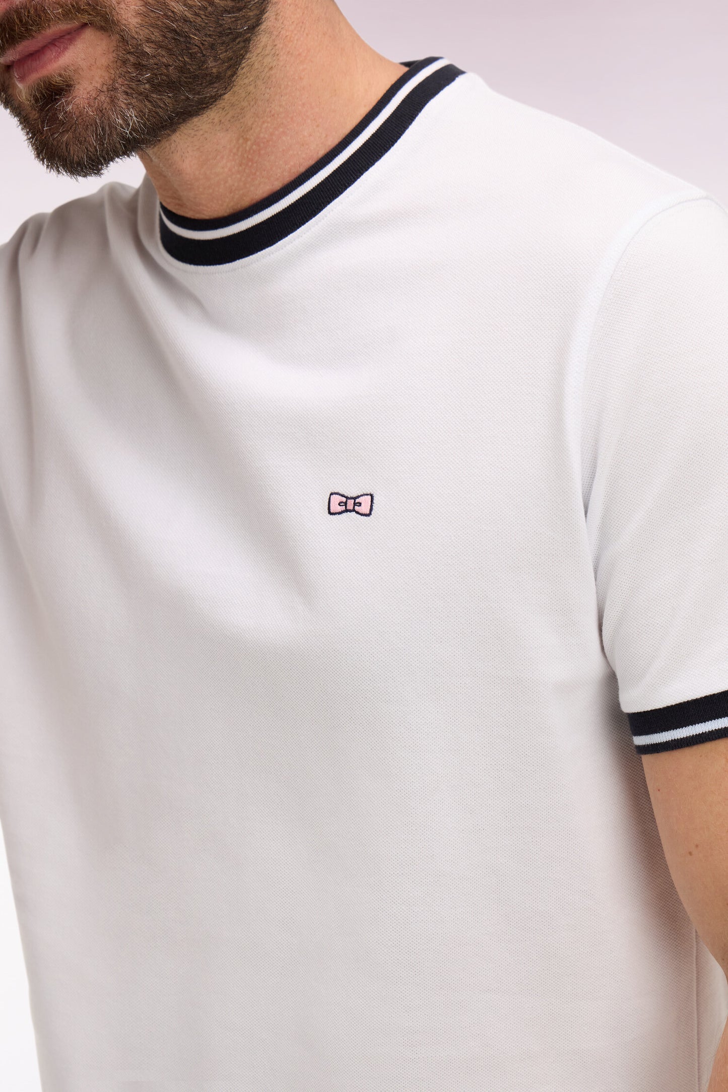 Regular fit short-sleeved white embroidered cotton T-shirt