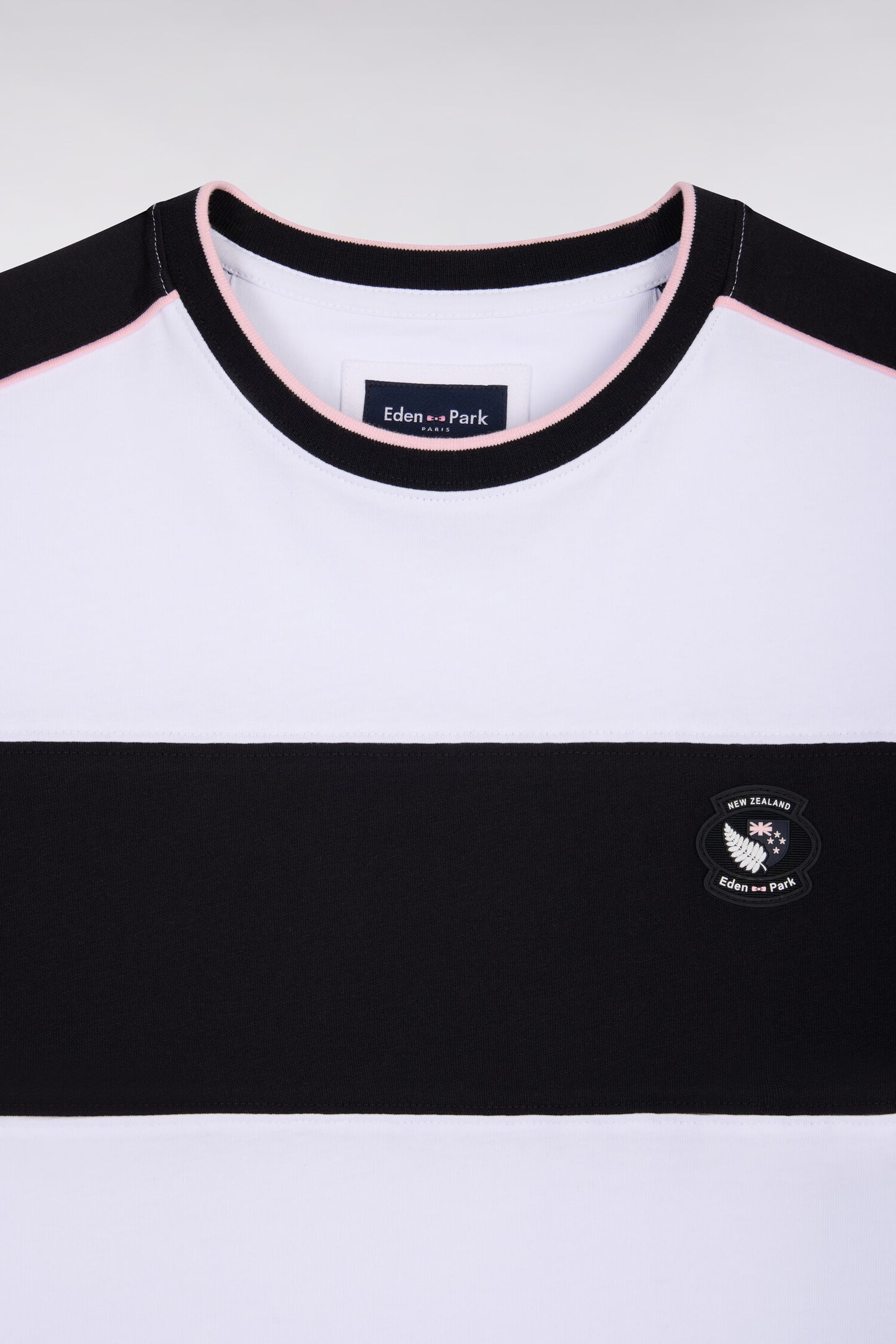 T-shirt à manches courtes New Zealand en coton blanc à découpes coupe regular