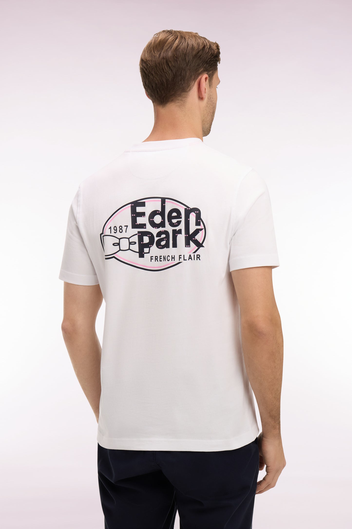 White short-sleeved regular-fit screen-printed T-shirt