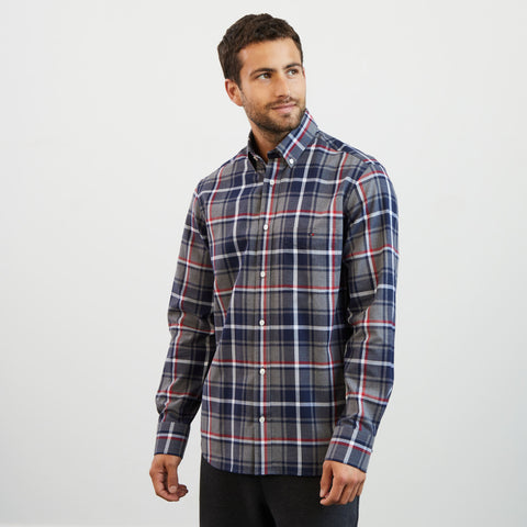 Red shirt with a chequered pattern - Image 3