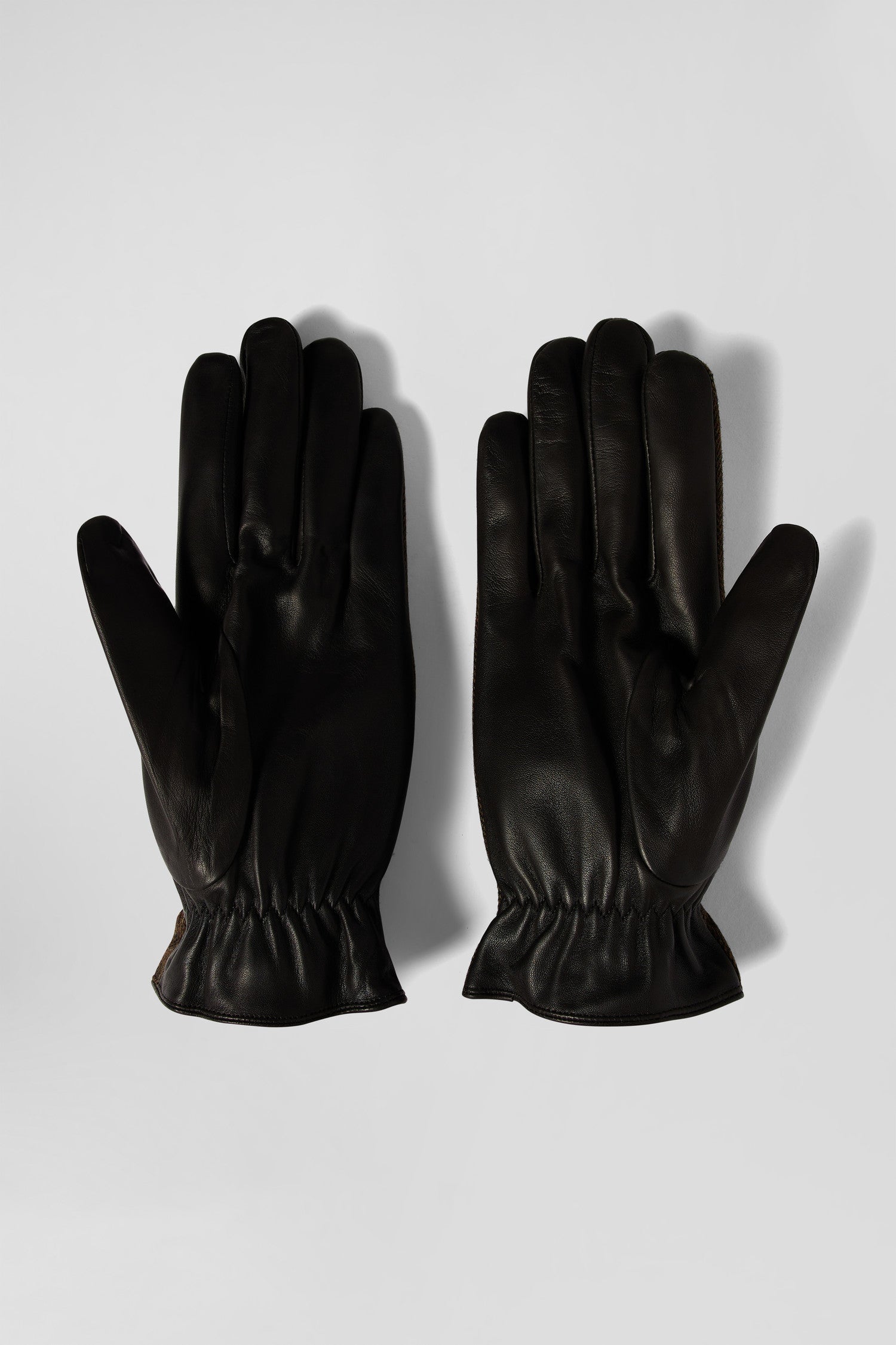 Paire de gants en cuir lisse marron