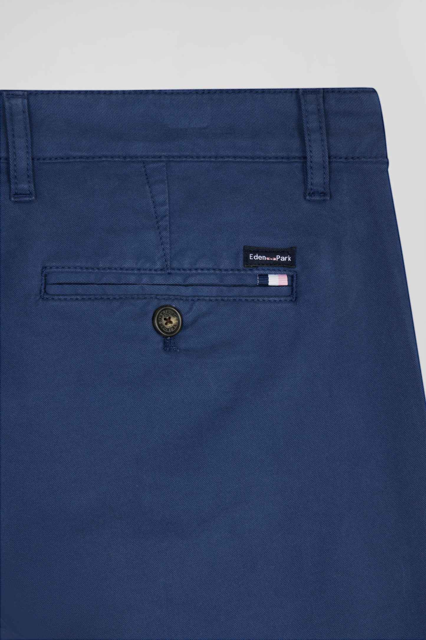 Pantalon chino bleu en gabardine de coton stretch coupe Regular - Image 9