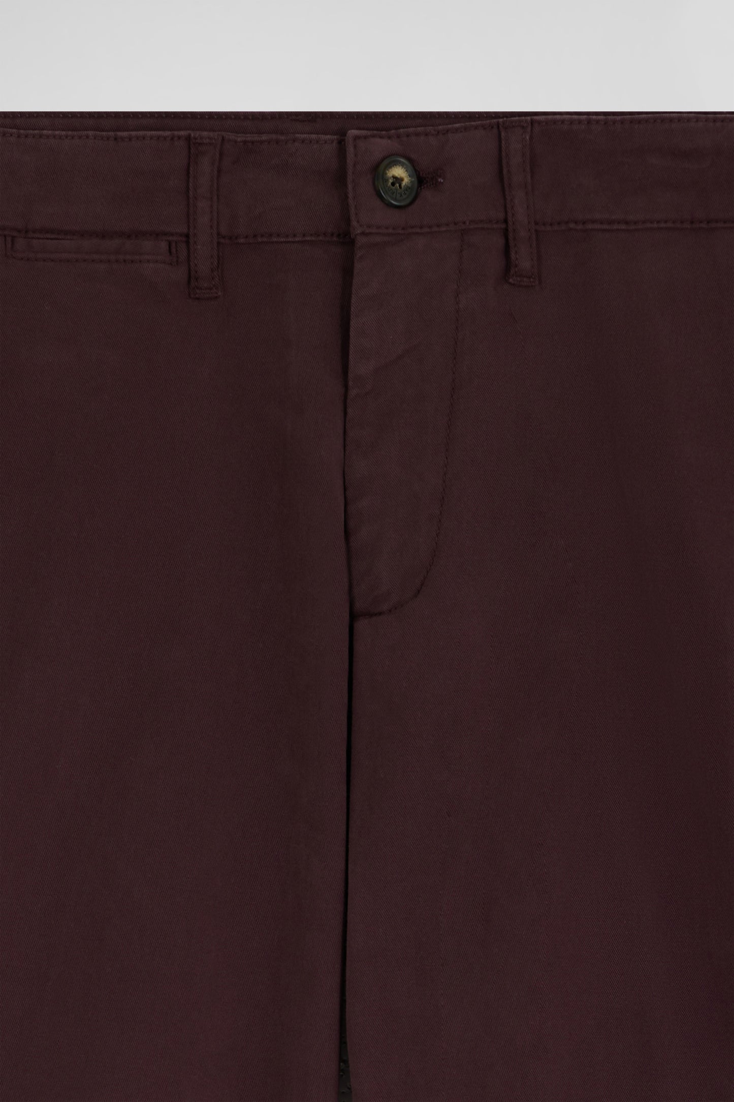 Pantalon chino bordeaux en gabardine de coton stretch coupe Regular - Image 3