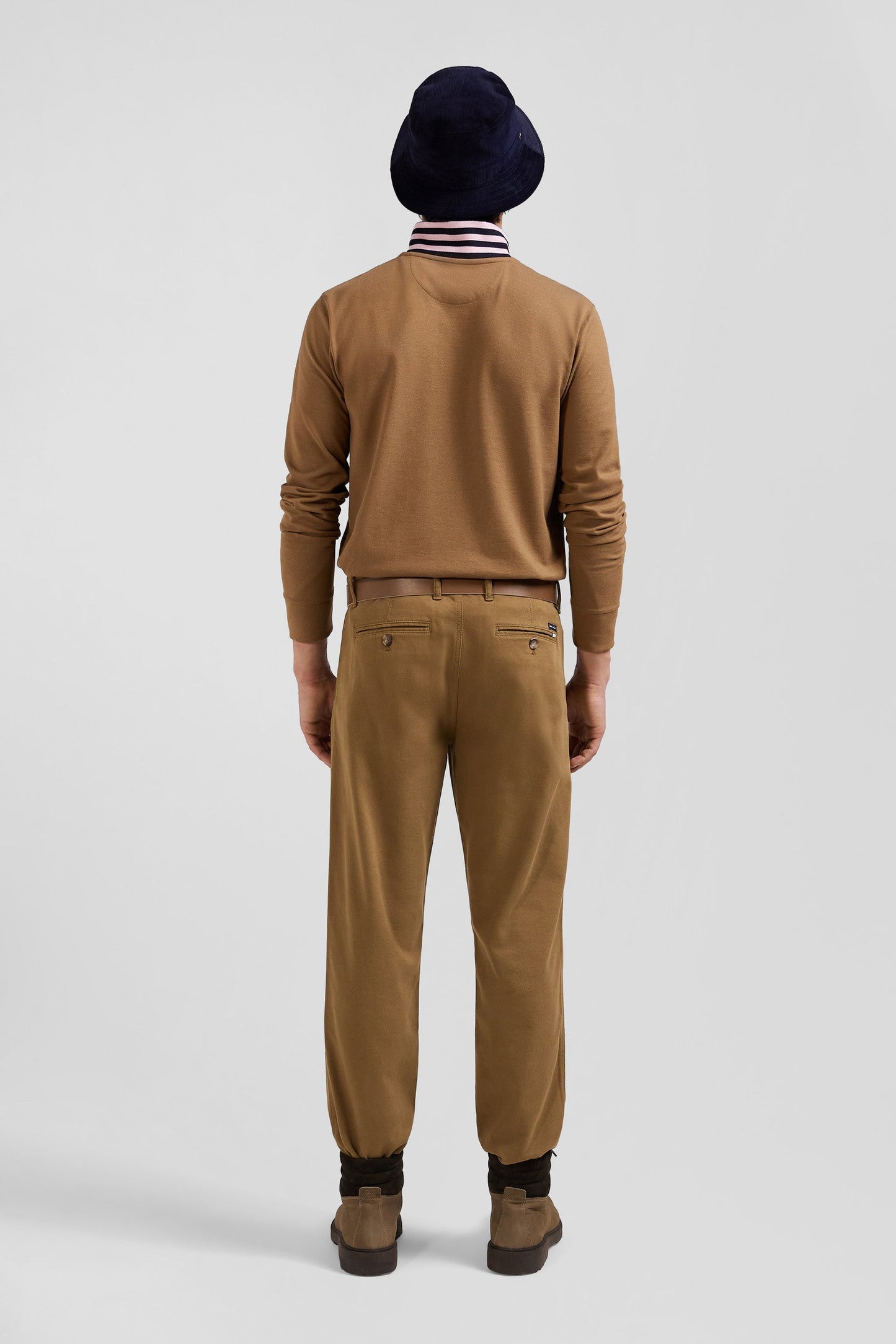 Pantalon chino en piqué de coton stretch et modal beige coupe Regular - Image 6