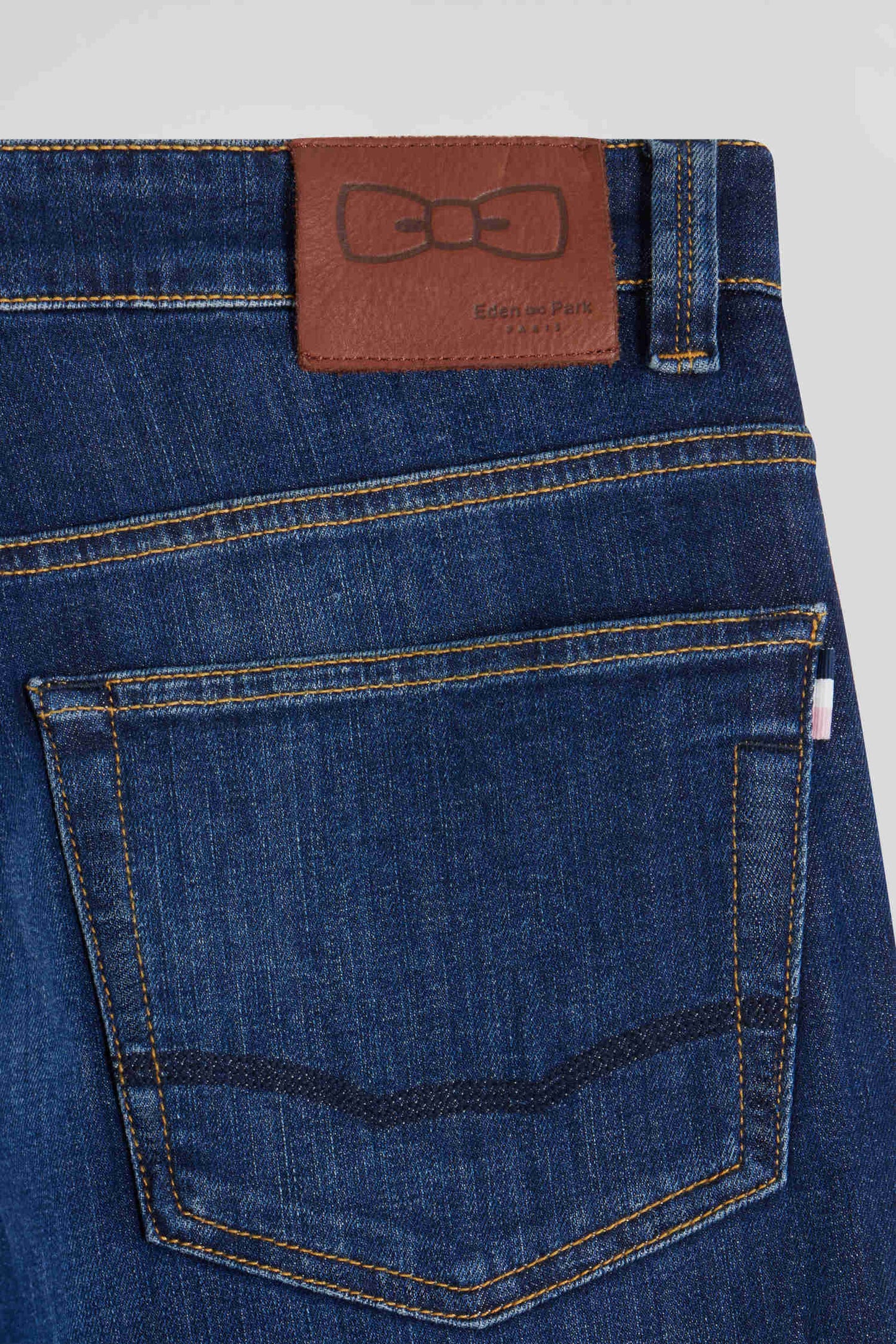 Jean en coton denim stretch brut coupe Regular délavage stone wash - Image 9