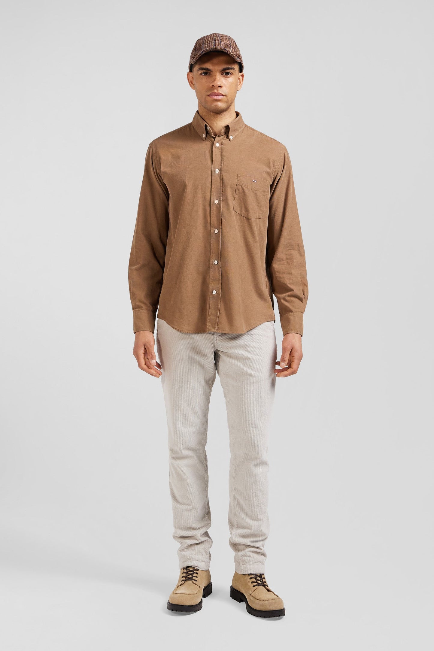 Chemise en coton uni camel col boutonné et poche poitrine coupe Regular - Image 1