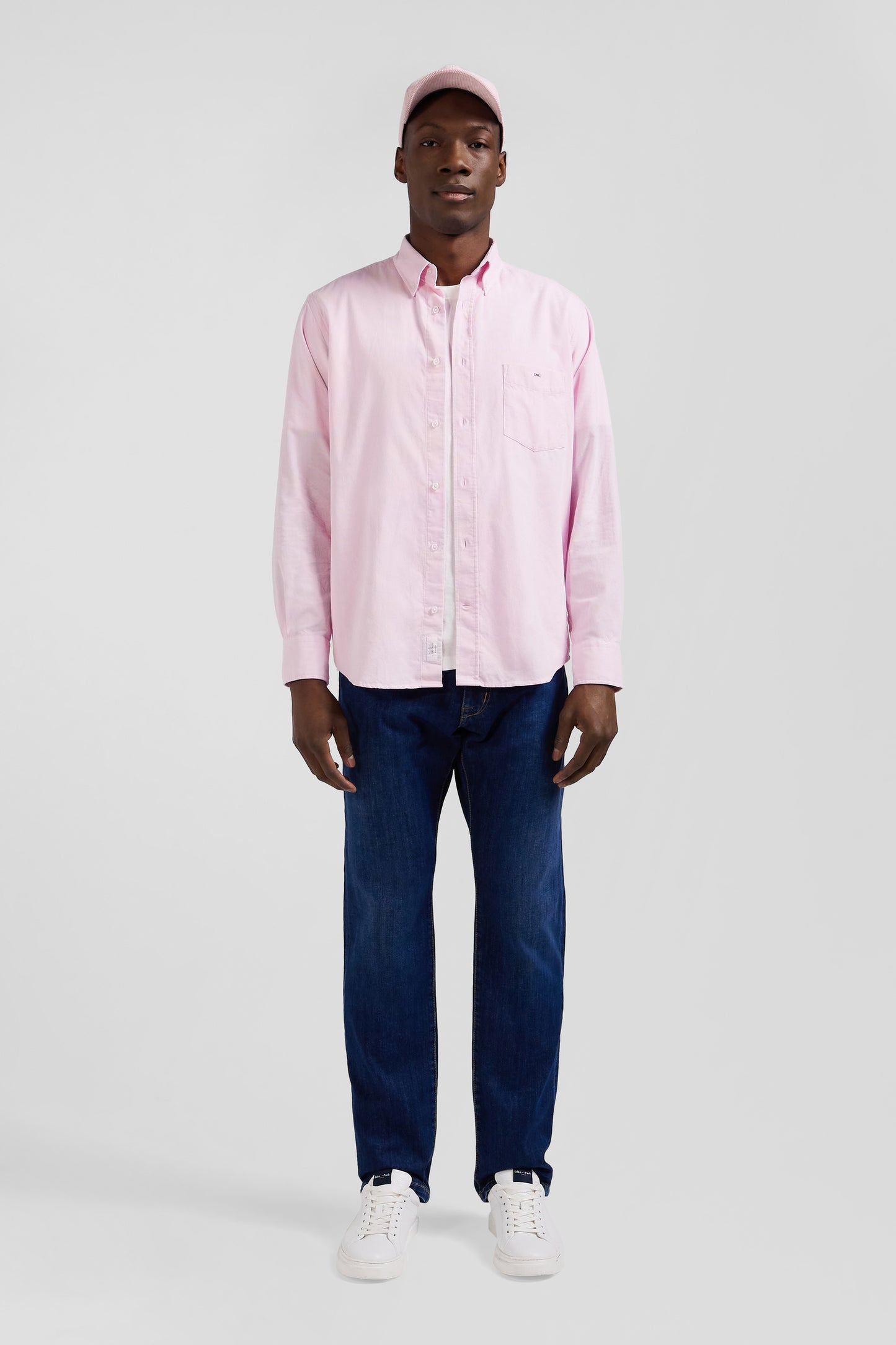 Plain pink corduroy shirt with button-down collar and regular-fit breast pocket